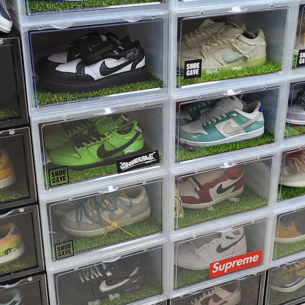 Nike x The Powerpuff Girls SB Dunk Low Pro QS Buttercup, Nike x Peaceminusone Kwondo1 Black and White 착용 스타일 - 4