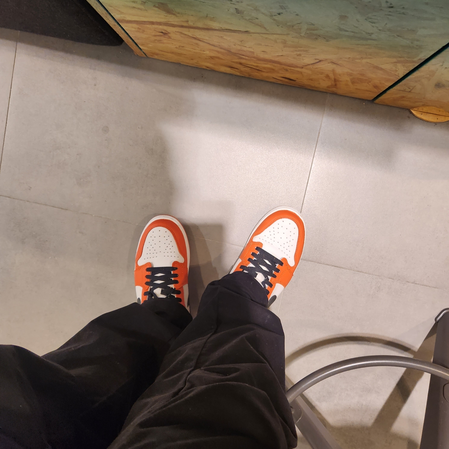 Jordan 1 Low OG Starfish 착용 스타일