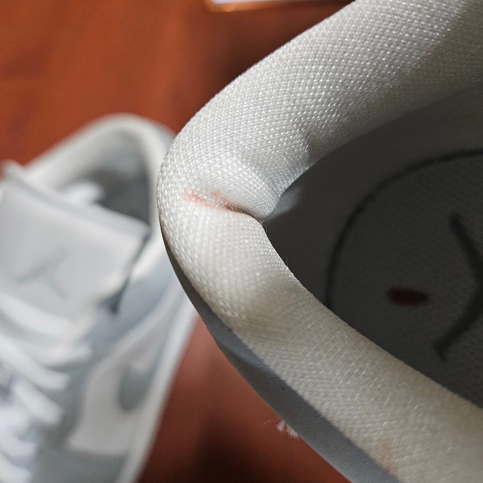 (W) Jordan 1 Low White Wolf Grey 착용 스타일 - 4
