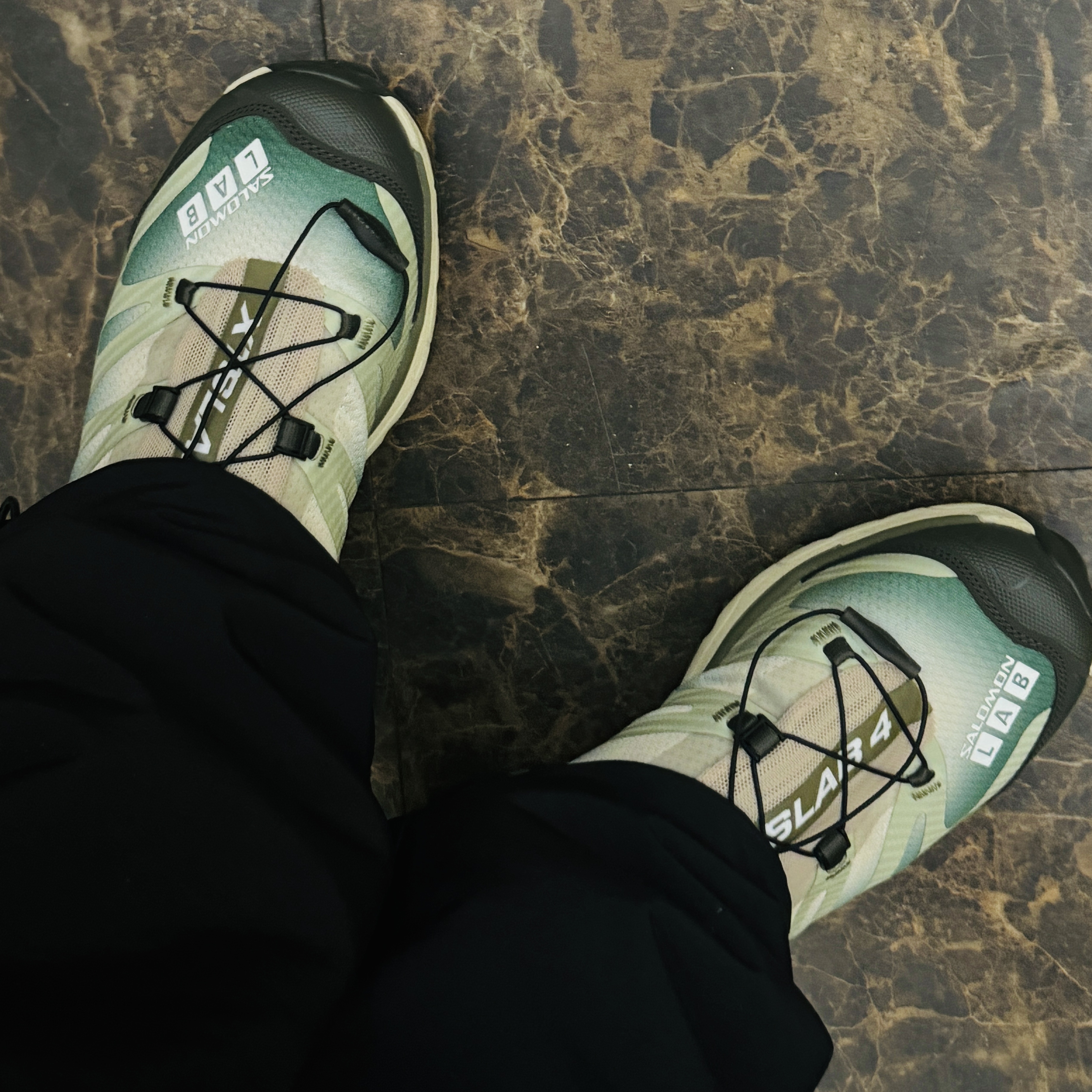 Salomon x Notre XT-4 Grass Stained 착용 스타일 - 2