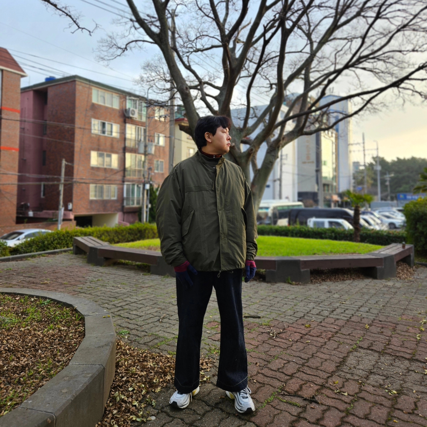 Reebok x Liful Premier Pump Paris Grey, Studio Nicholson Pyad Denim Pants Indigo 착용 스타일 - 1