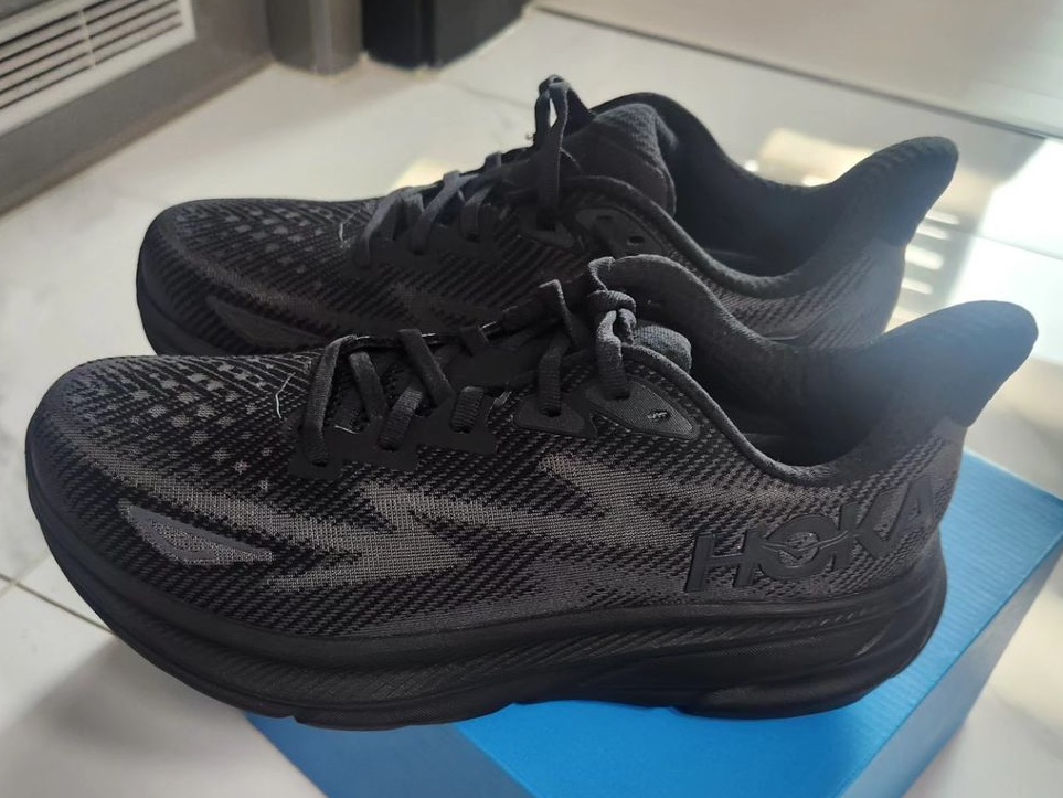 Hoka Clifton 9 Wide Black - 24SS 착용 스타일 - 2