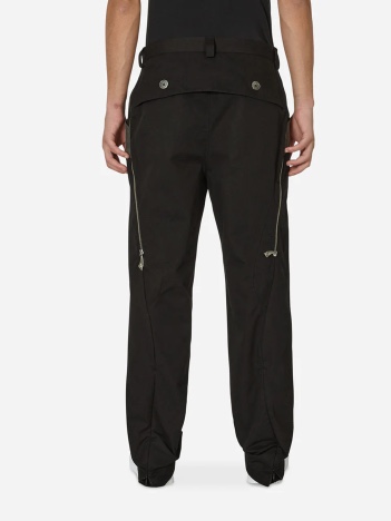 Curated Parade Austin Trousers Black 착용 스타일 - 1