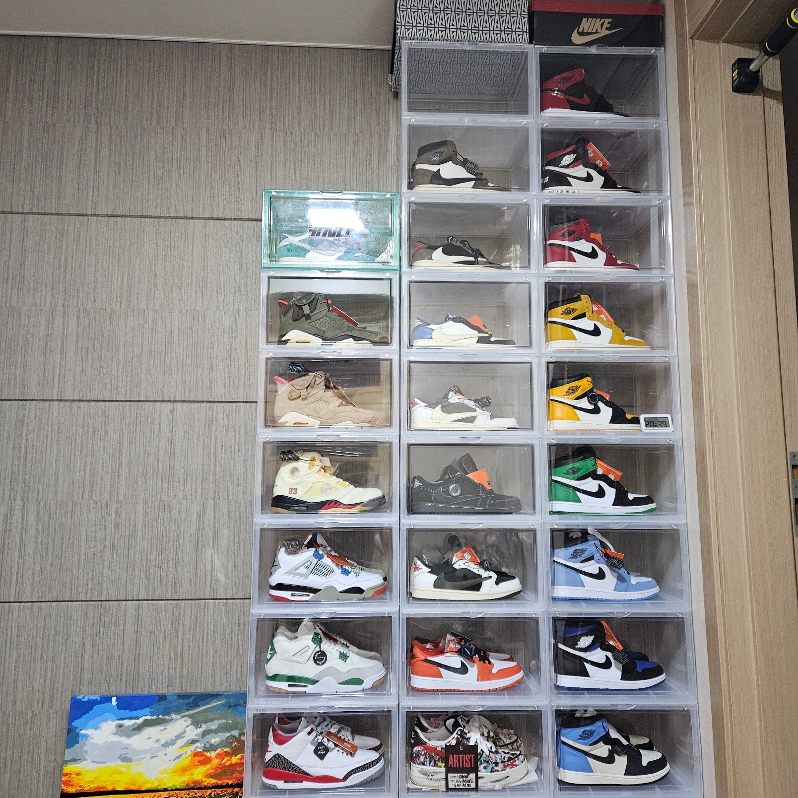 (W) Jordan 1 x Travis Scott Retro Low OG SP Medium Olive, Jordan 6 x Travis Scott Retro Olive 착용 스타일