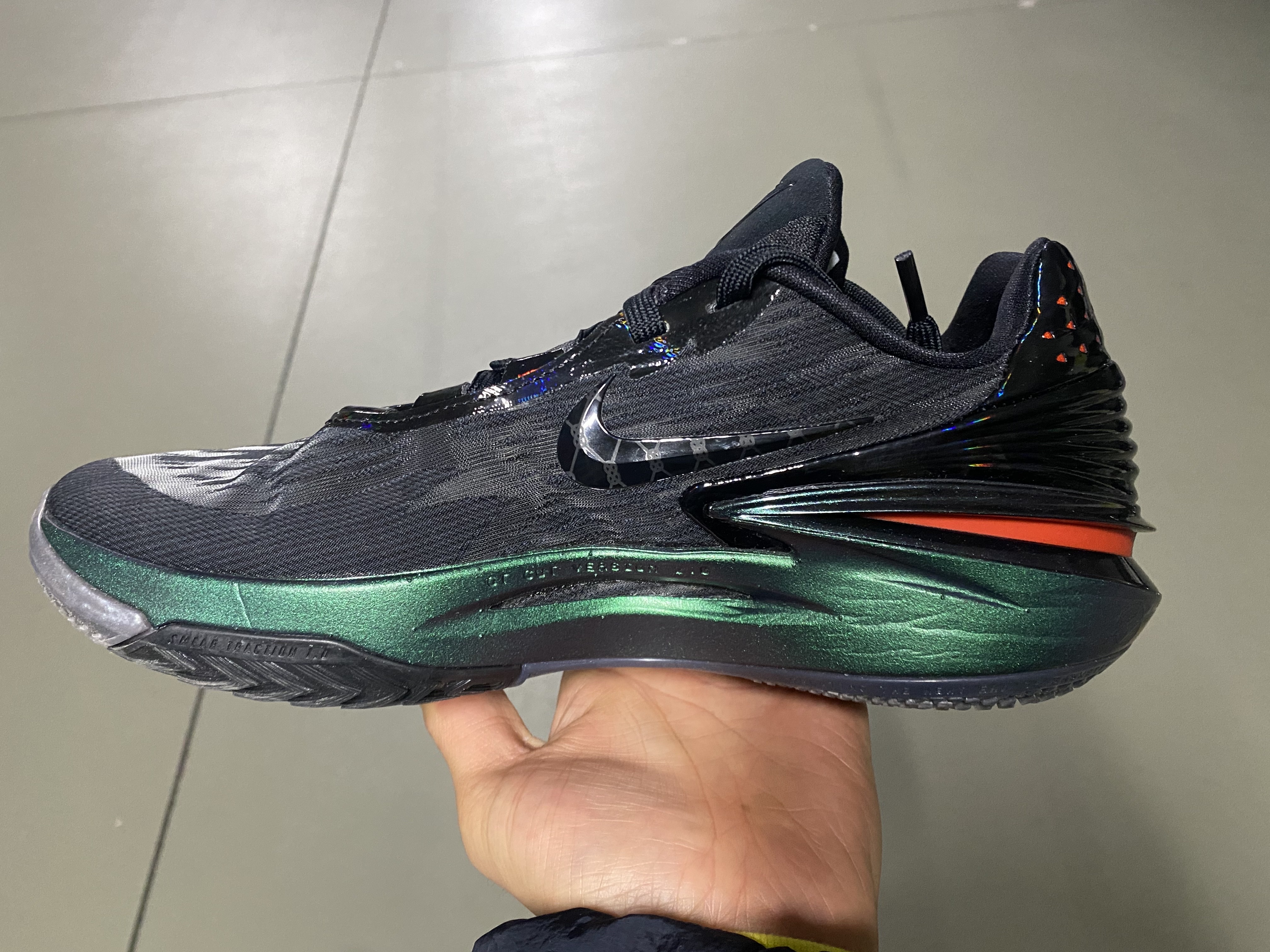 Nike Air Zoom GT Cut 2 GTE EP Black Multi Color 착용 스타일 - 2