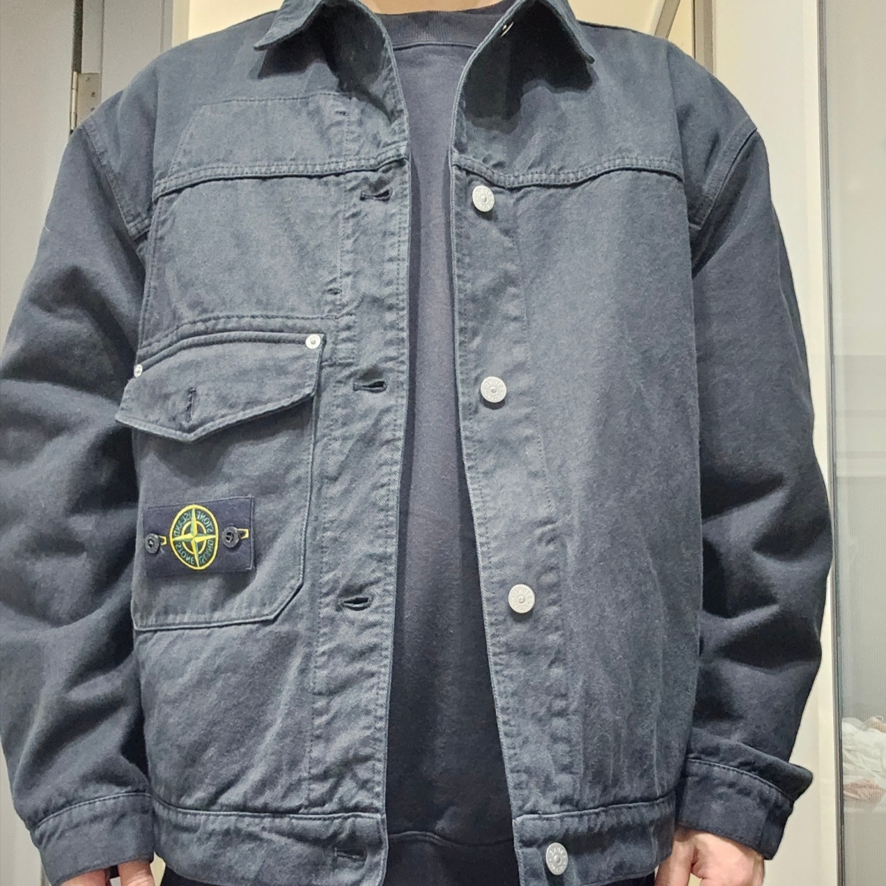 Supreme x Stone Island Denim Trucker Jacket Black - 23FW 착용 스타일