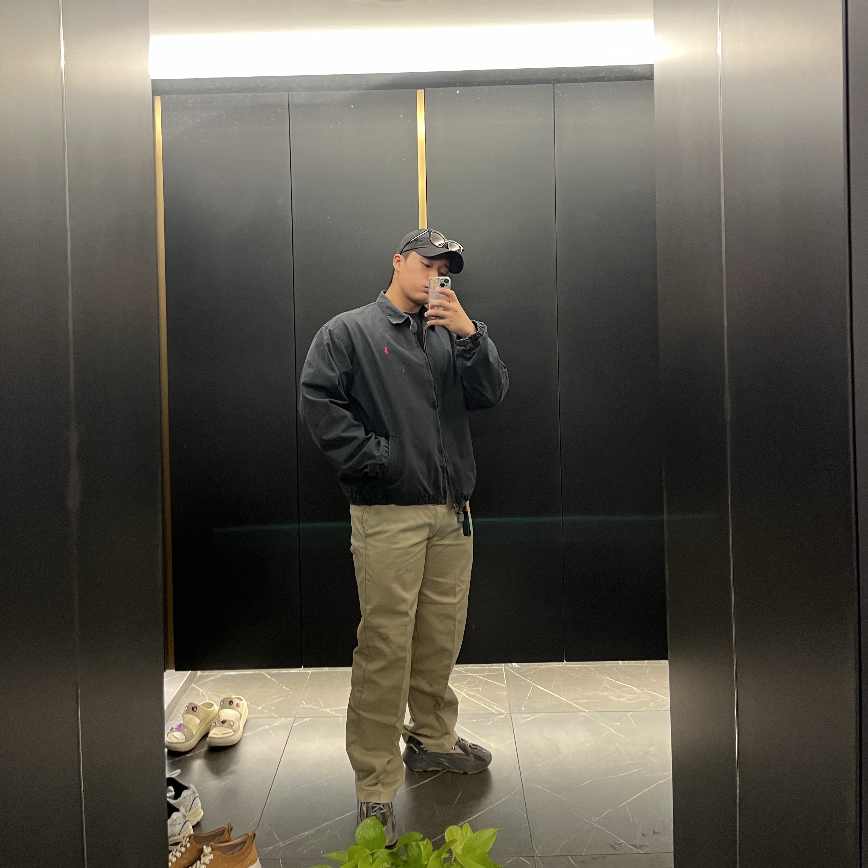 Adidas Yeezy Boost 700 V2 Geode 착용 스타일
