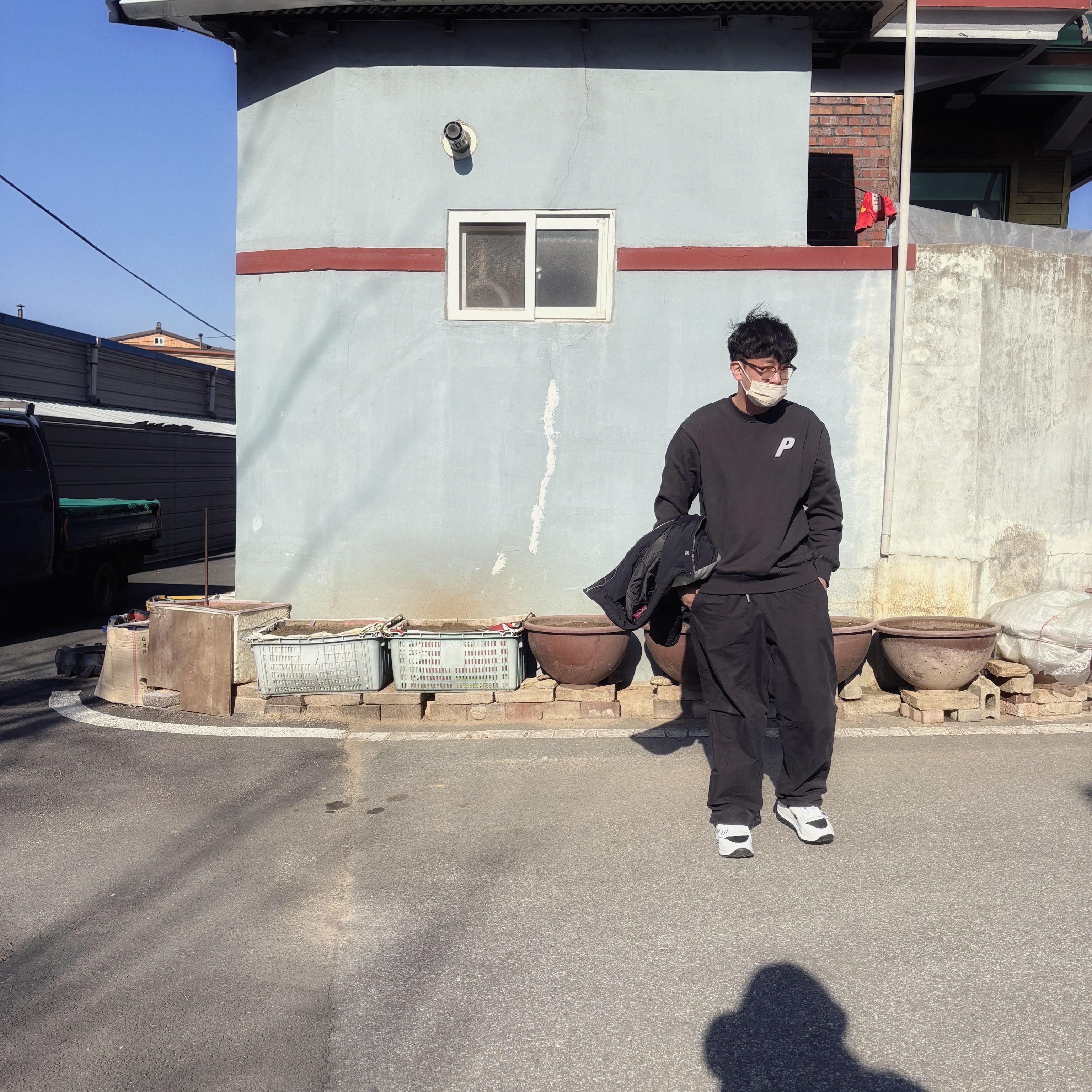 Burberry Suede and Vintage Check Cotton Sneakers Black White, Palace Fleece Tri-Ferg Crew Black - 23SS 착용 스타일 - 2