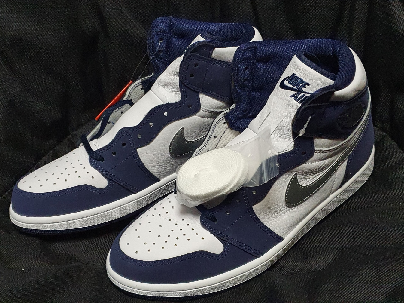 Jordan 1 Retro High OG CO.JP Midnight Navy 착용 스타일