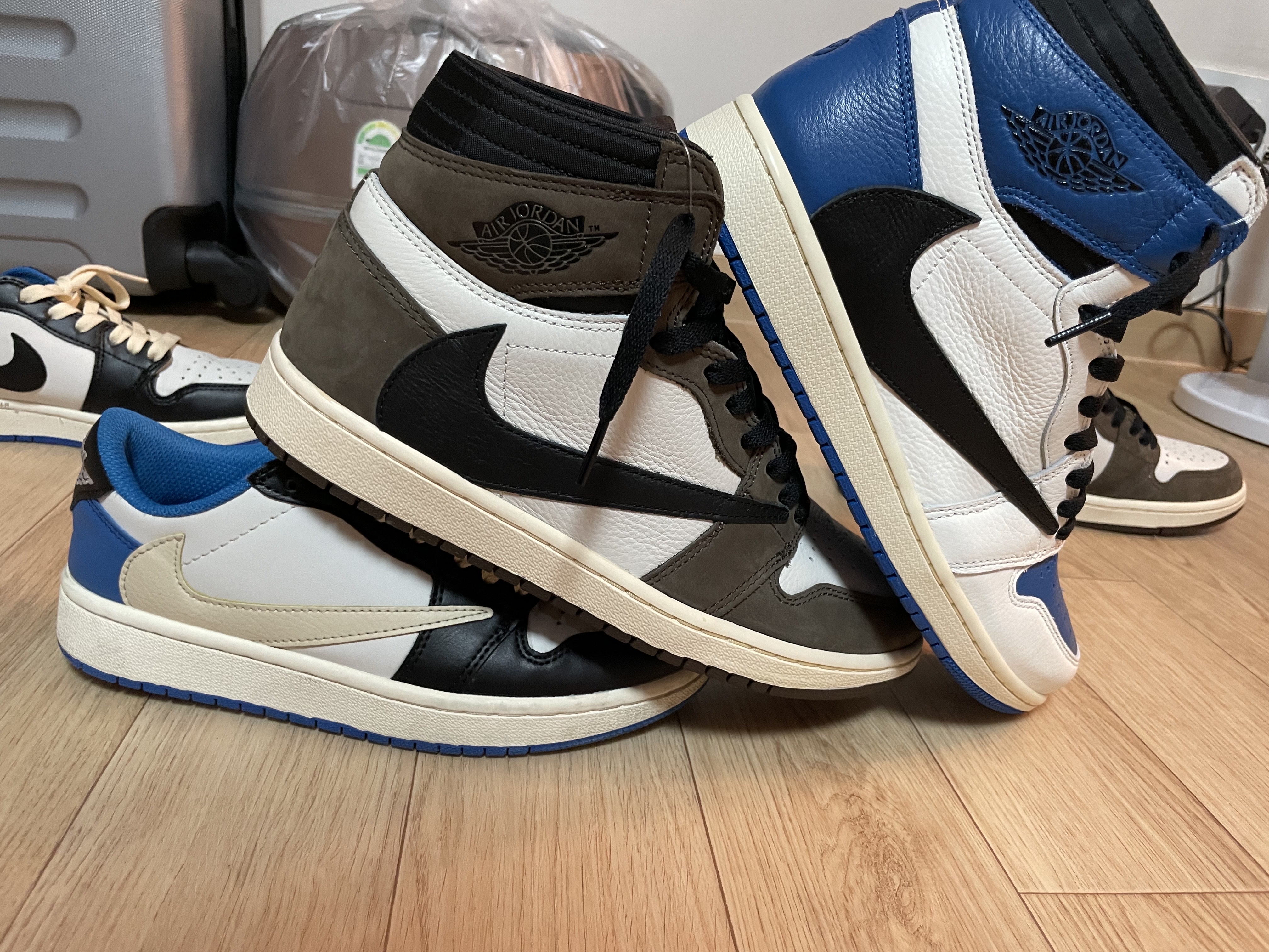 Jordan 1 x Travis Scott x Fragment Retro Low OG SP Military Blue, Jordan 1 x Travis Scott x Fragment Retro High OG SP Military Blue 착용 스타일