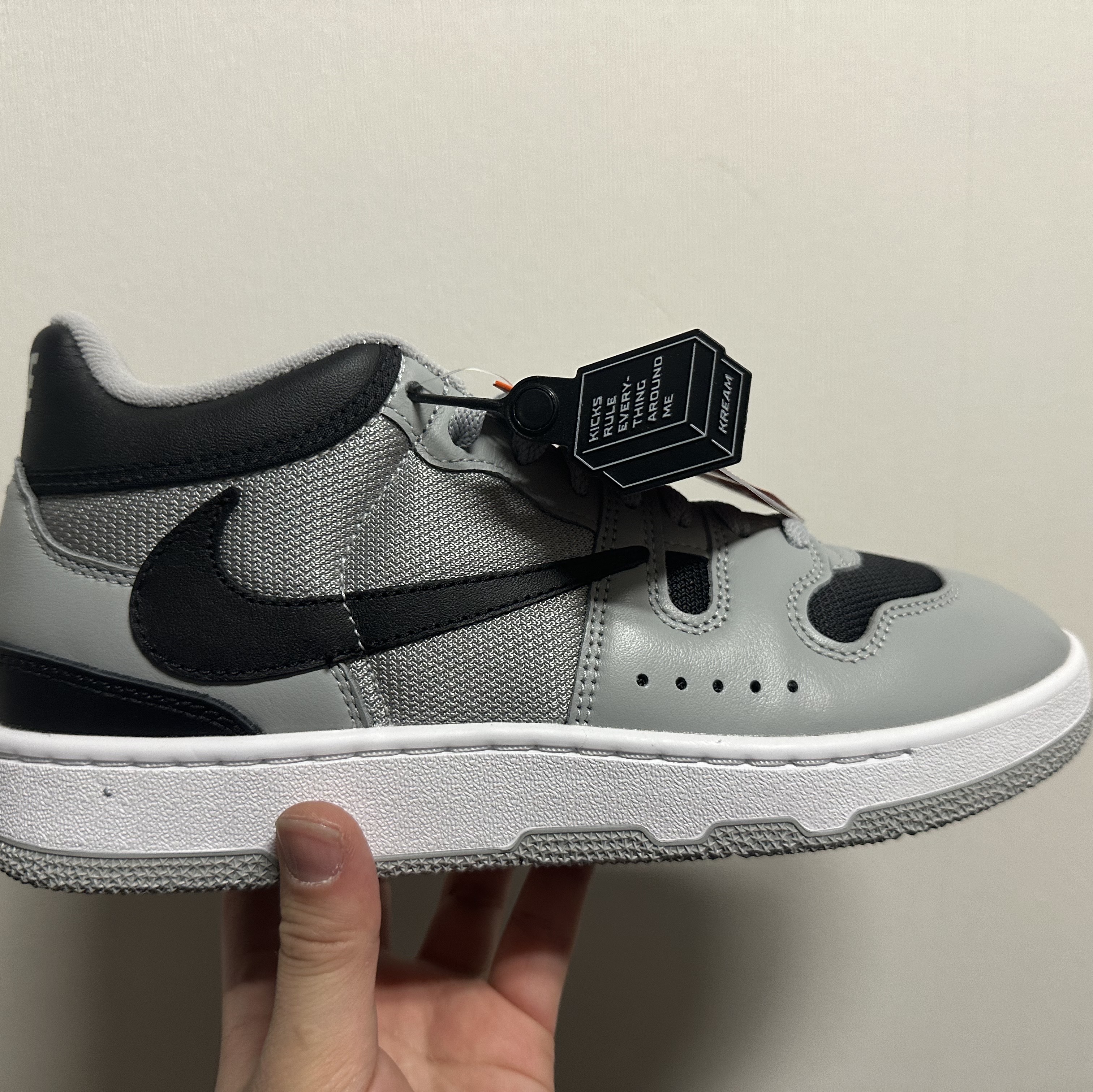 Nike x Travis Scott Mac Attack SP Light Smoke Grey 착용 스타일 - 3