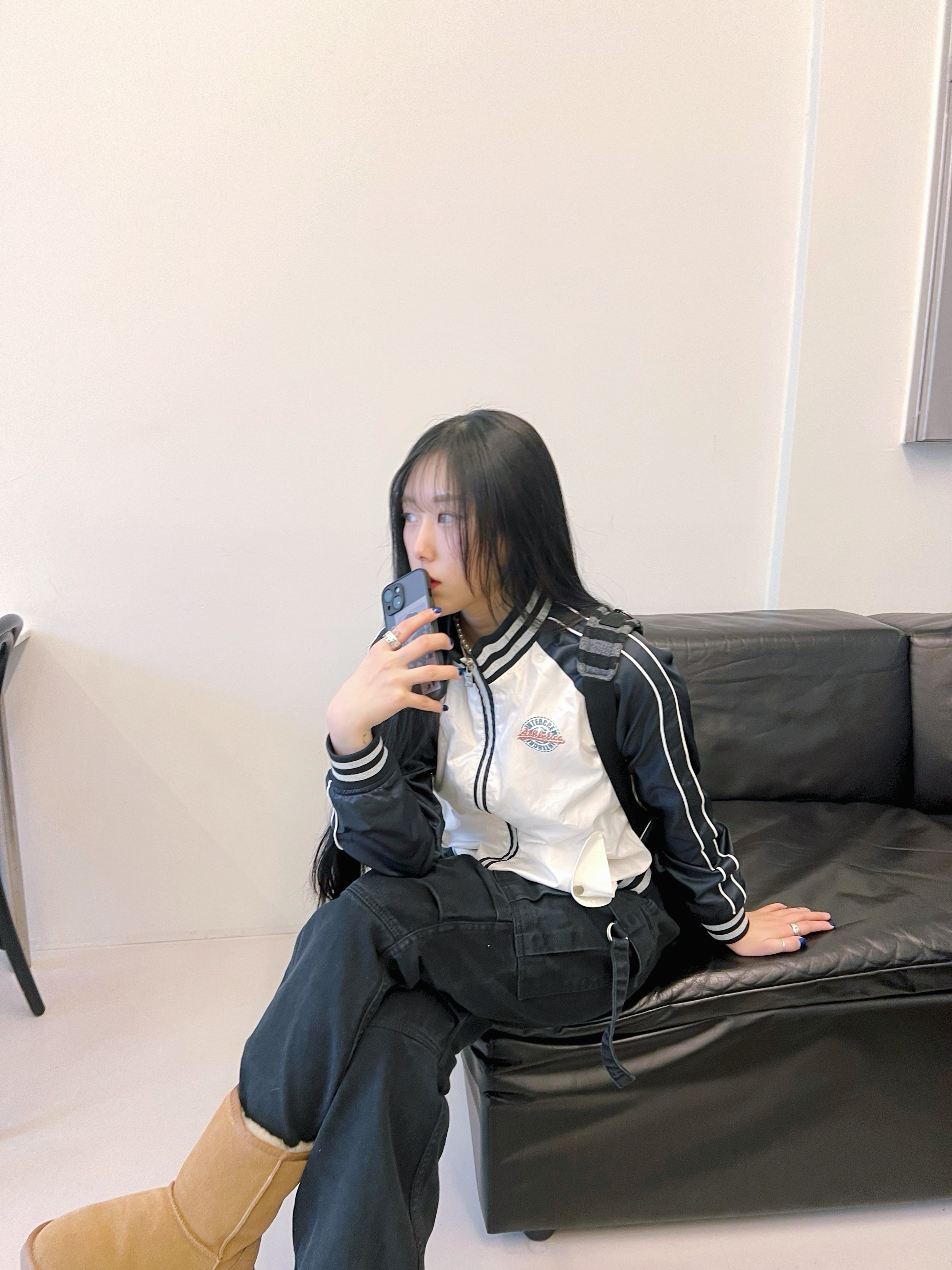 (W) UGG Classic Short II Boots Chestnut 착용 스타일 - 4