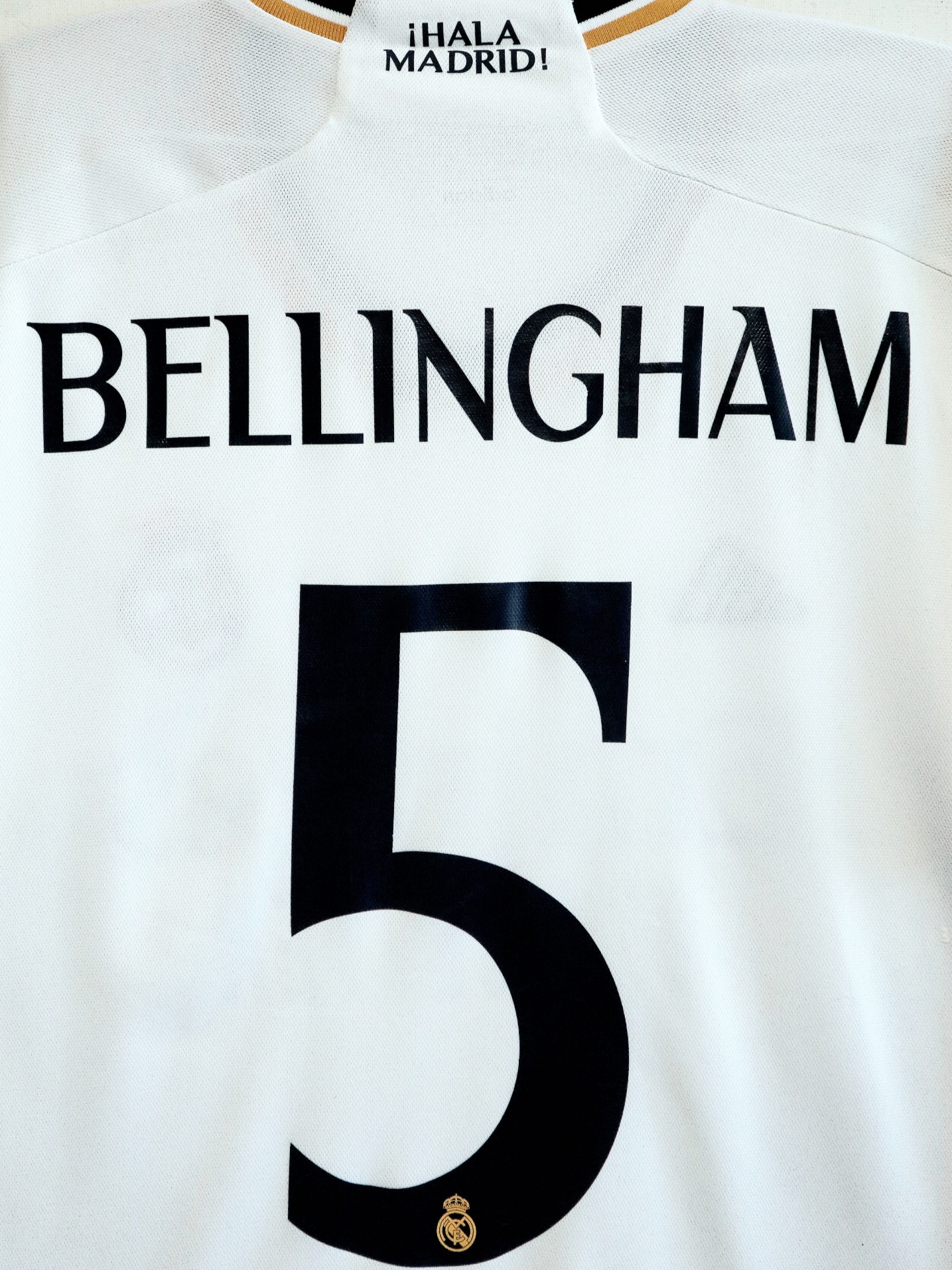 Adidas Real Madrid 2023/24 Home Jersey White - KR Sizing (Non Marking Ver.) 착용 스타일 - 3