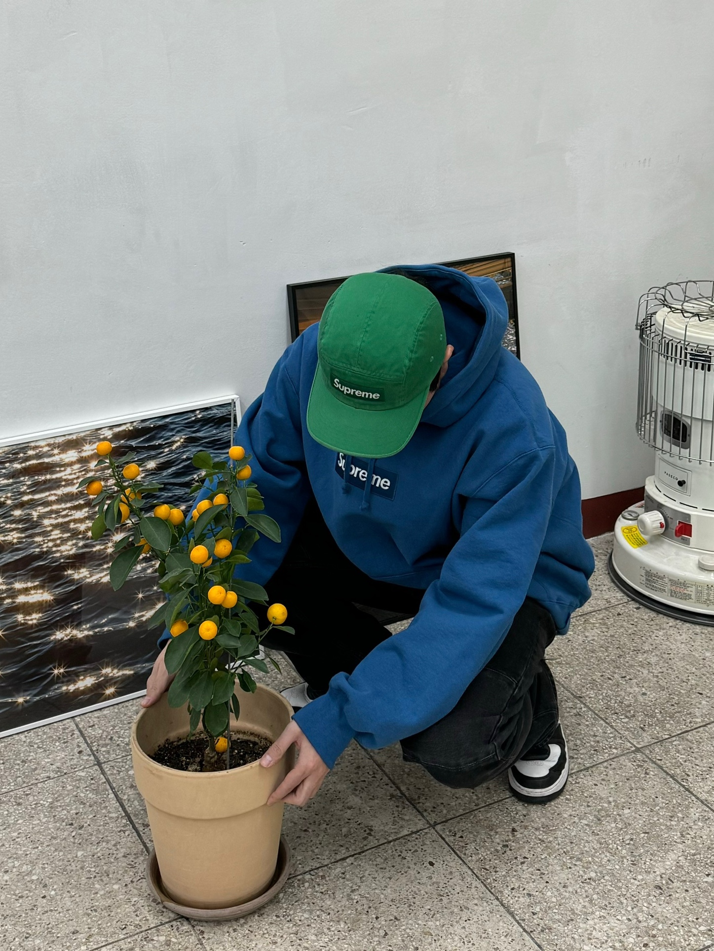 Supreme Box Logo Hooded Sweatshirt Blue - 23FW 착용 스타일 - 2