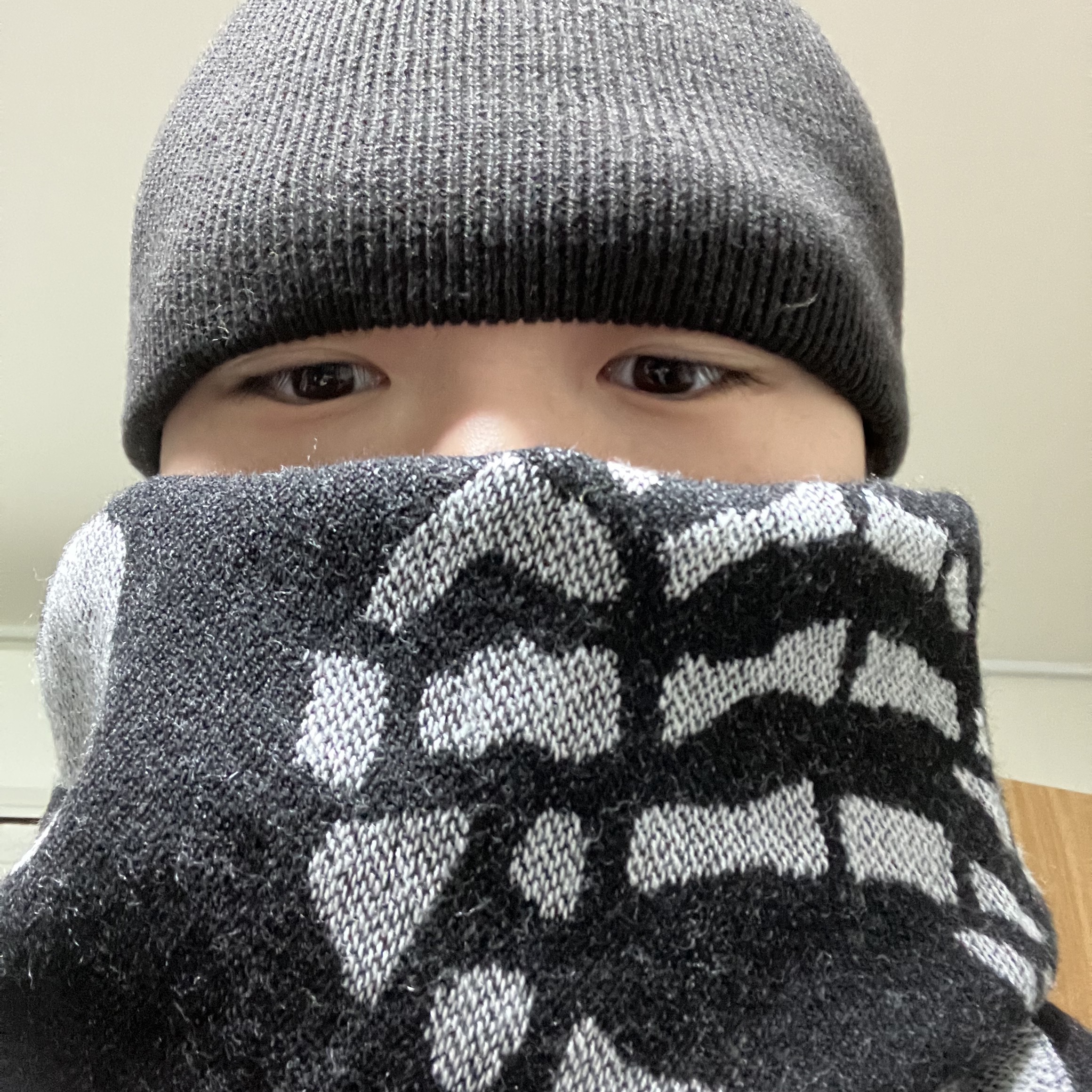 Kapital Wool Bone Muffler Black 착용 스타일 - 2
