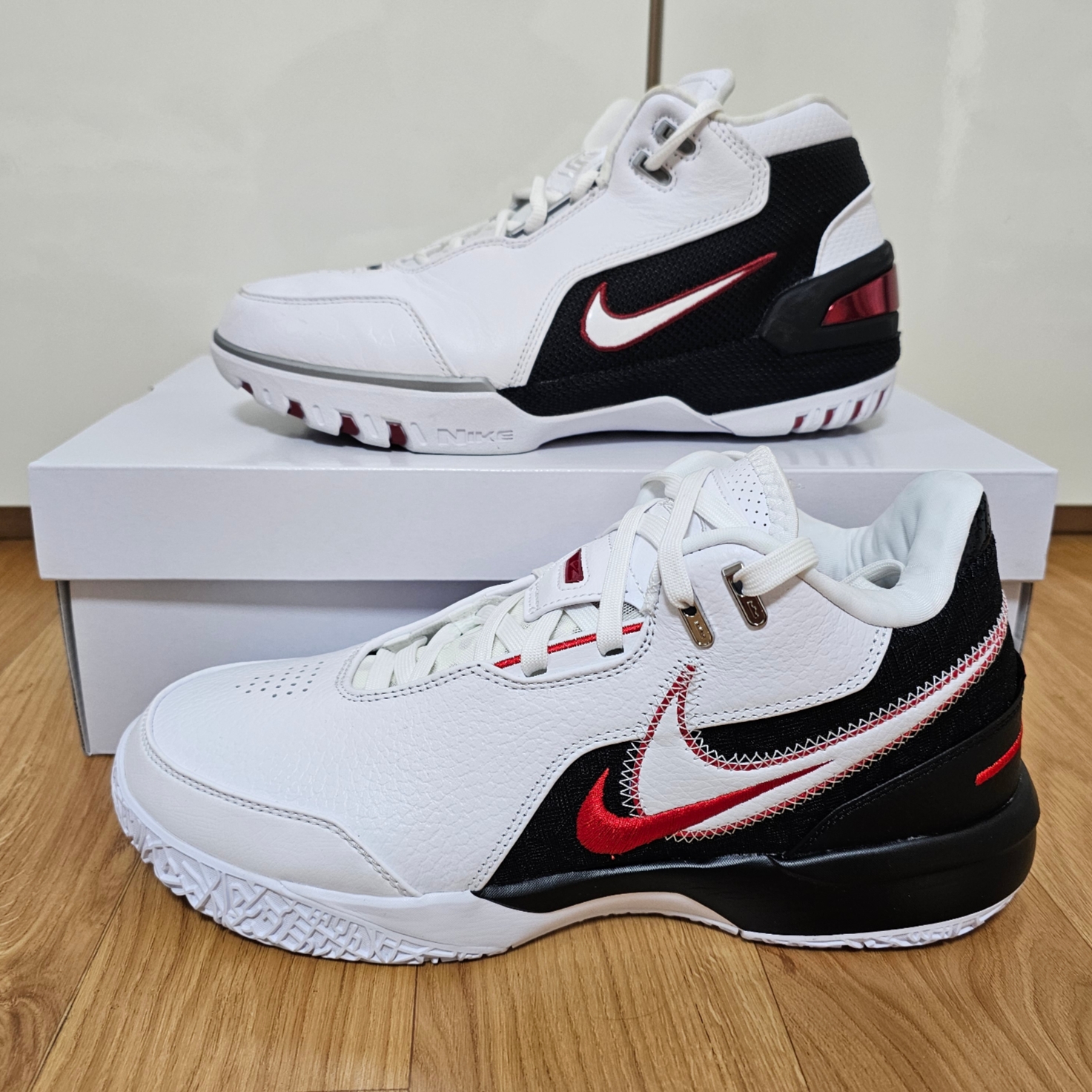Nike LeBron NXXT Gen AMPD EP White University Red, Nike Air Zoom Generation QS White Black 2017 착용 스타일 - 3
