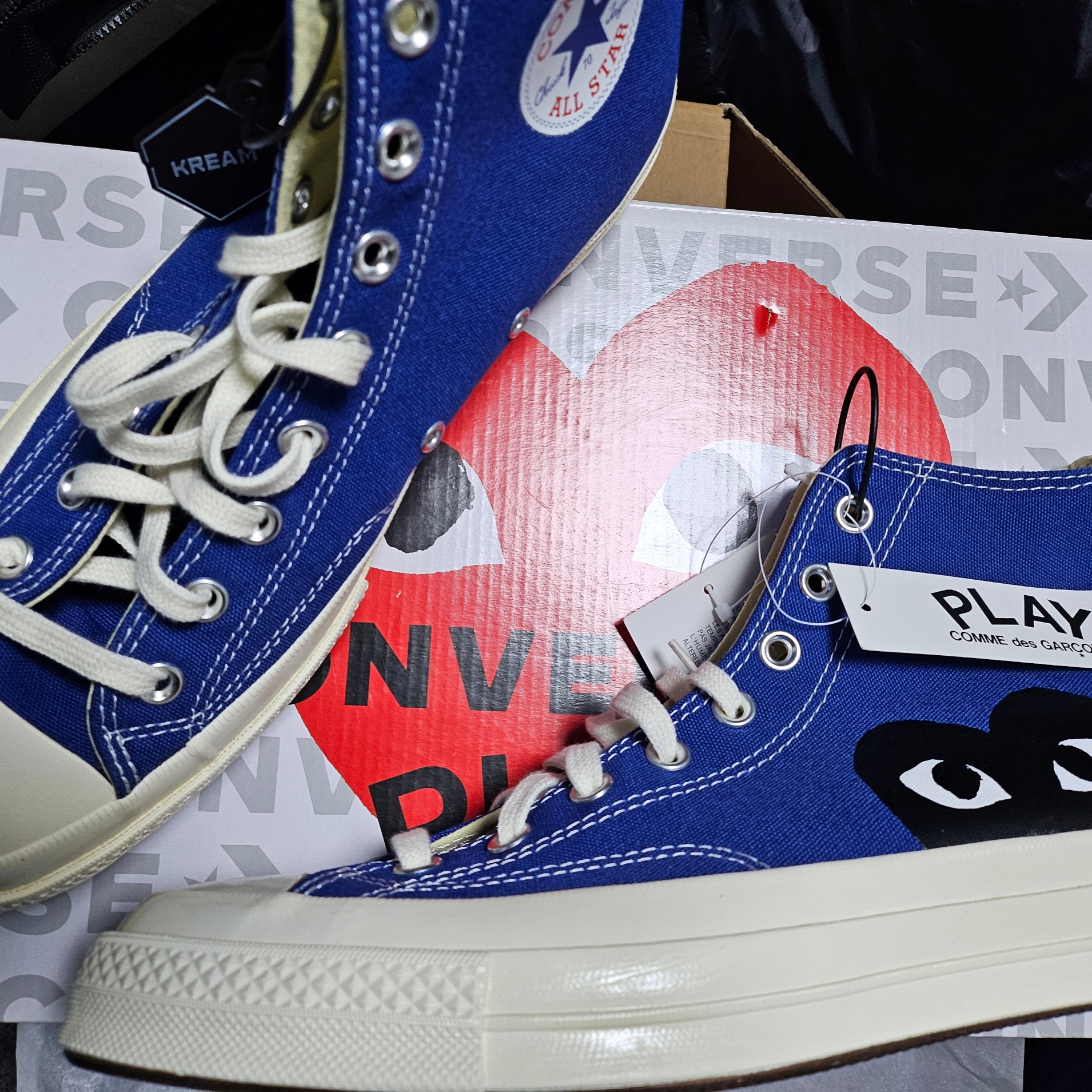 Converse x Play Comme des Garcons Chuck 70 Hi Blue Quartz 착용 스타일