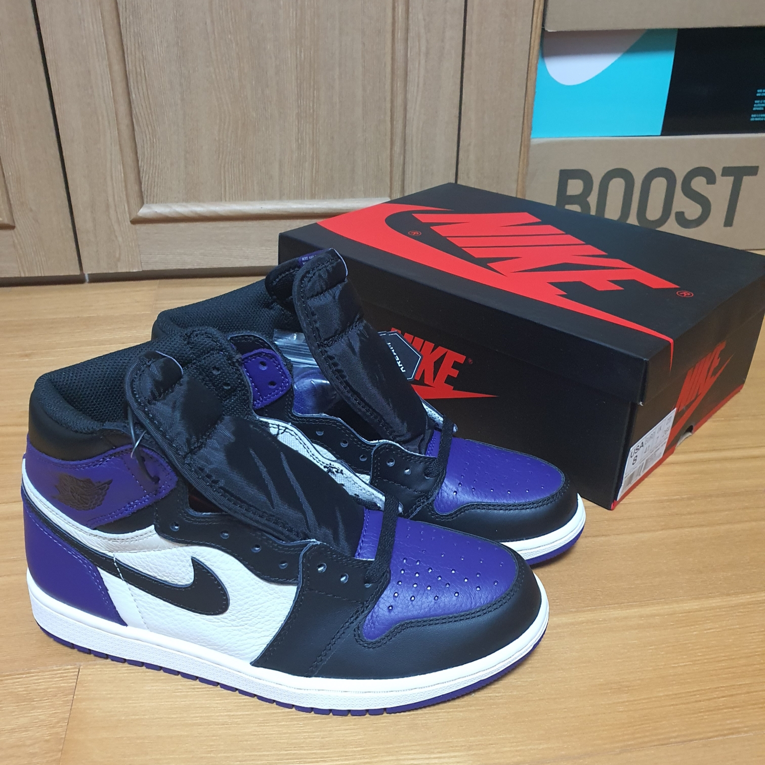Jordan 1 Retro High Court Purple 착용 스타일 - 4
