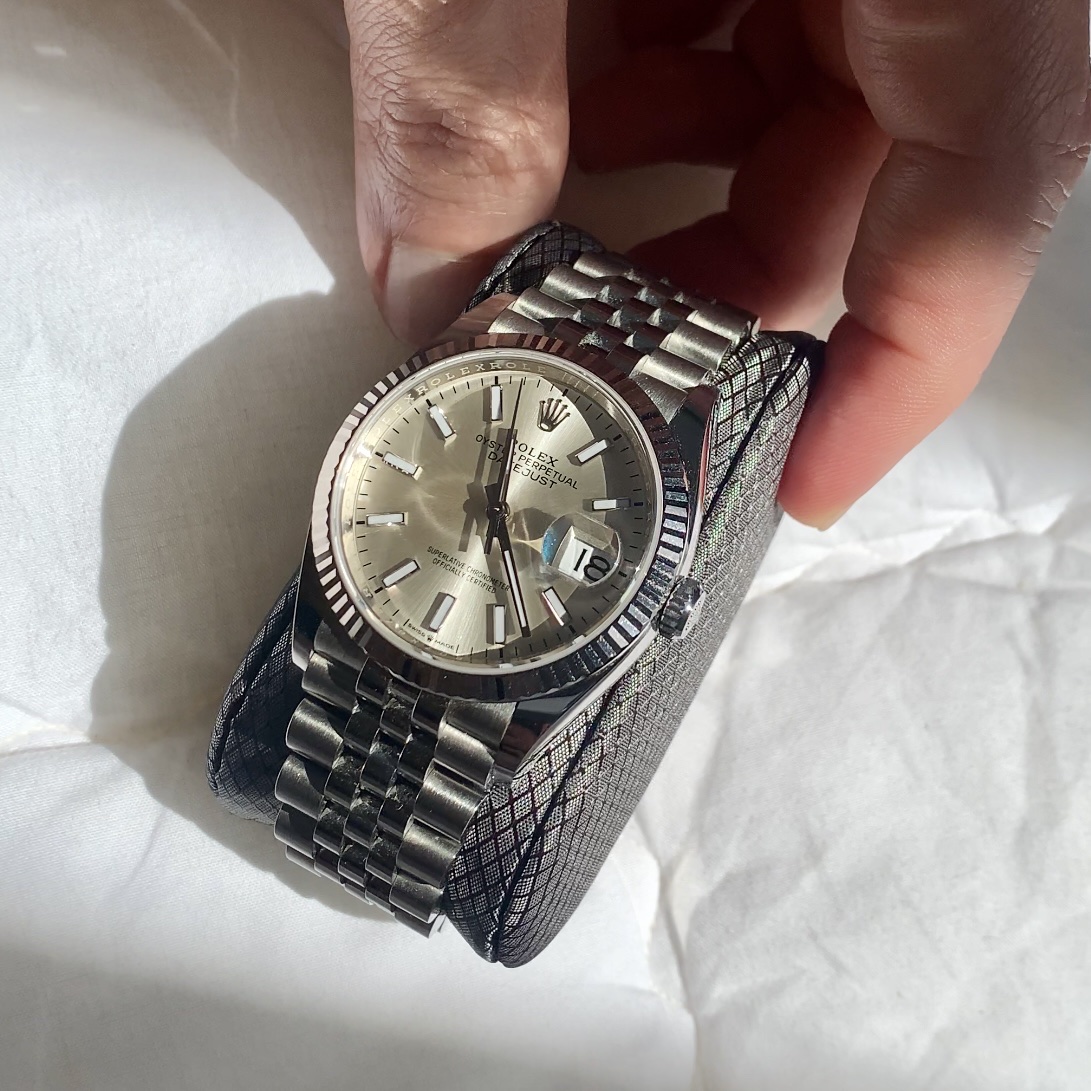 Rolex Datejust 36mm 126234 Silver Jubilee 착용 스타일 - 2
