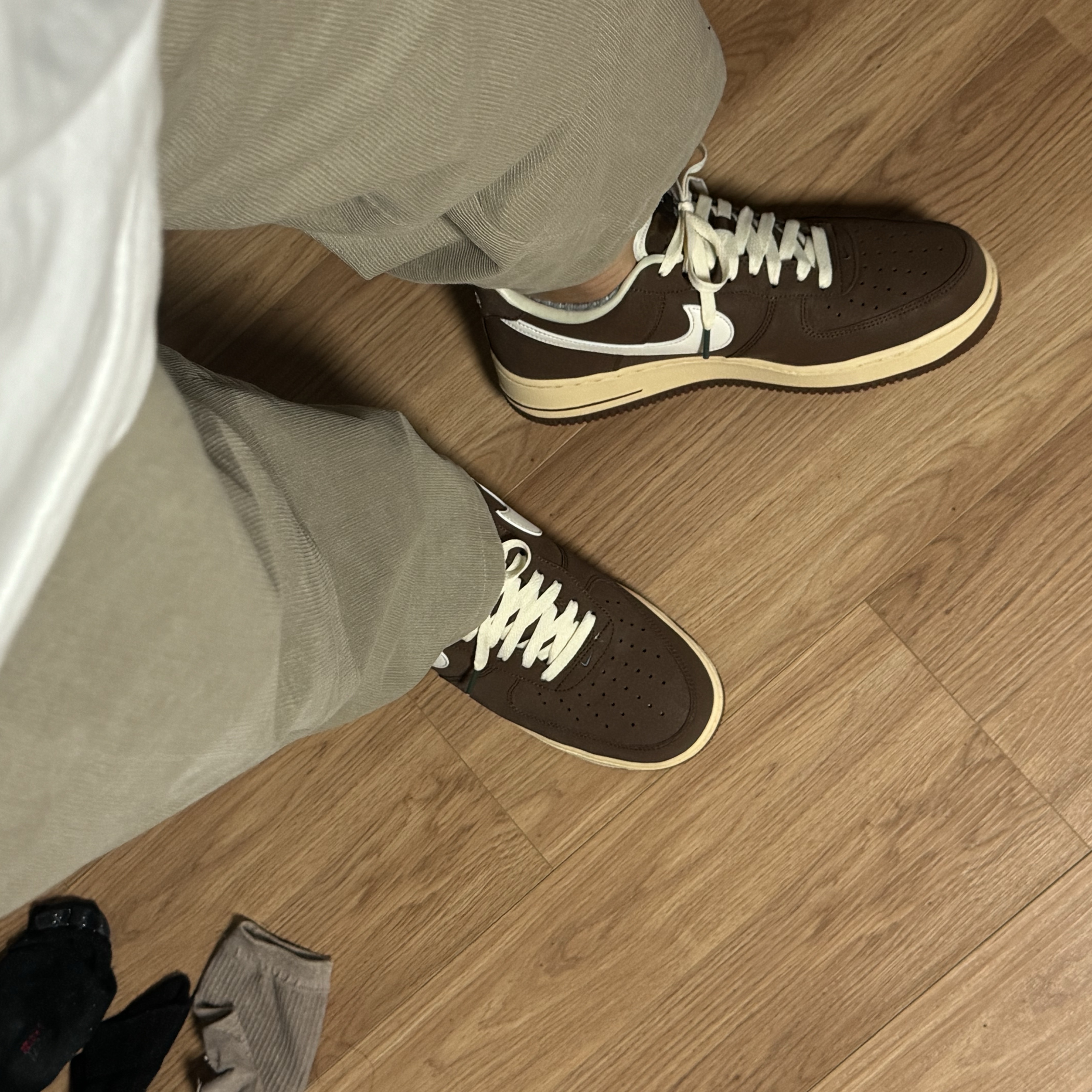 Nike Air Force 1 '07 Cacao Wow Coconut Milk 착용 스타일