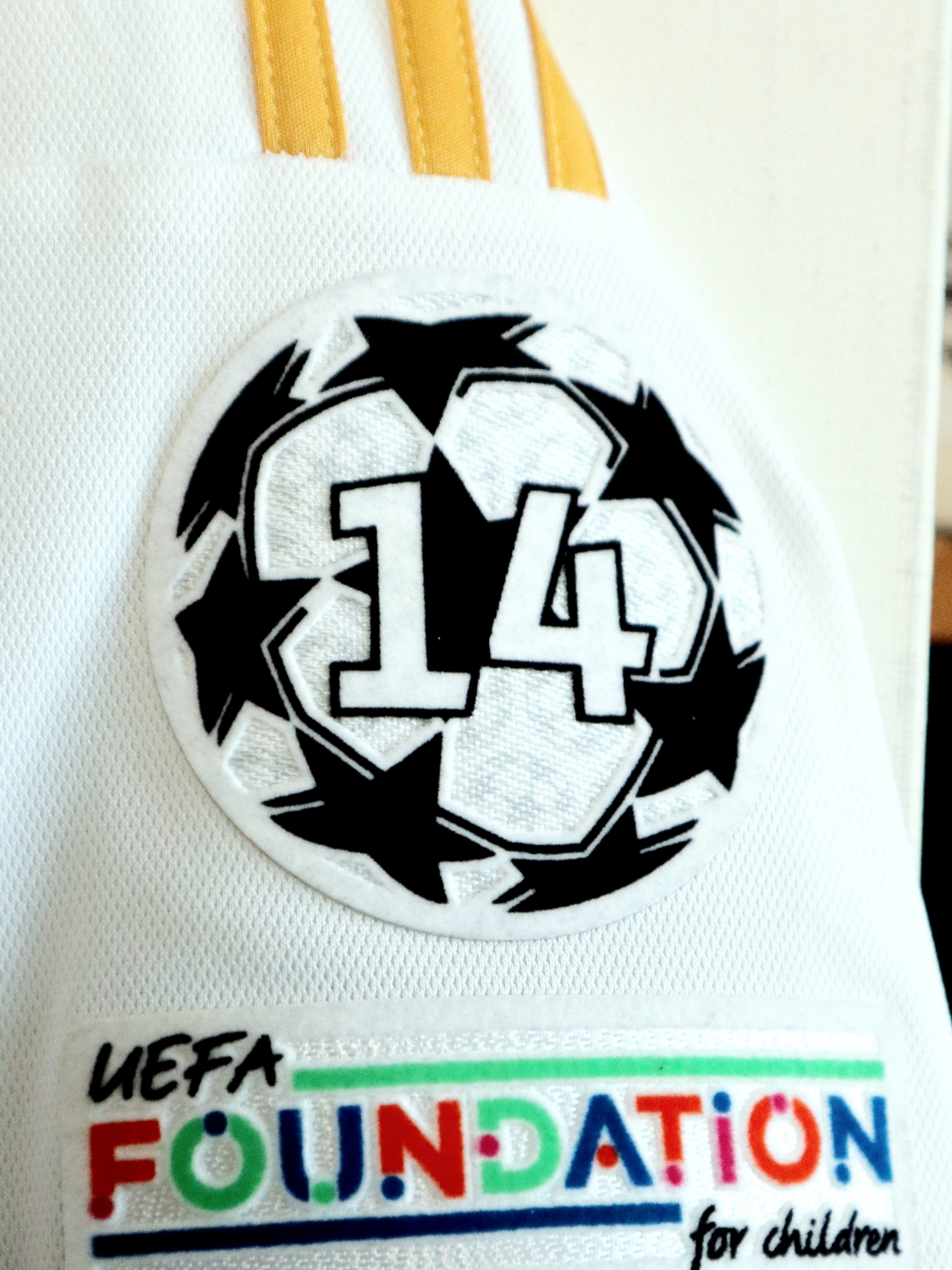 Adidas Real Madrid 2023/24 Home Jersey White - KR Sizing (Non Marking Ver.) 착용 스타일 - 5