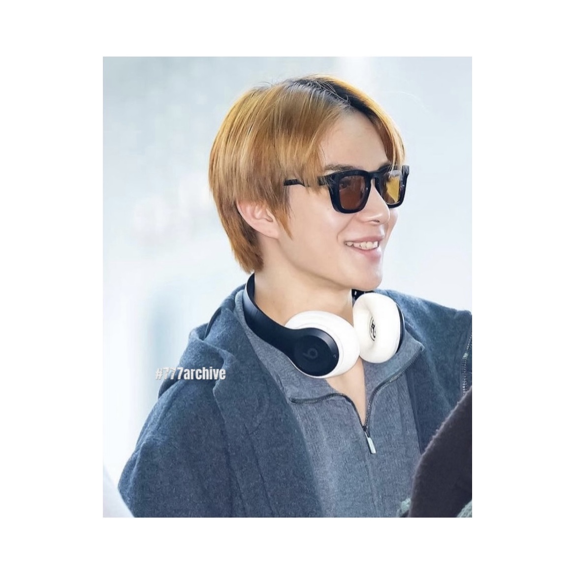 Stussy x Beats Studio Pro Wireless Headphone Black (Korean Ver.) 착용 스타일 - 2