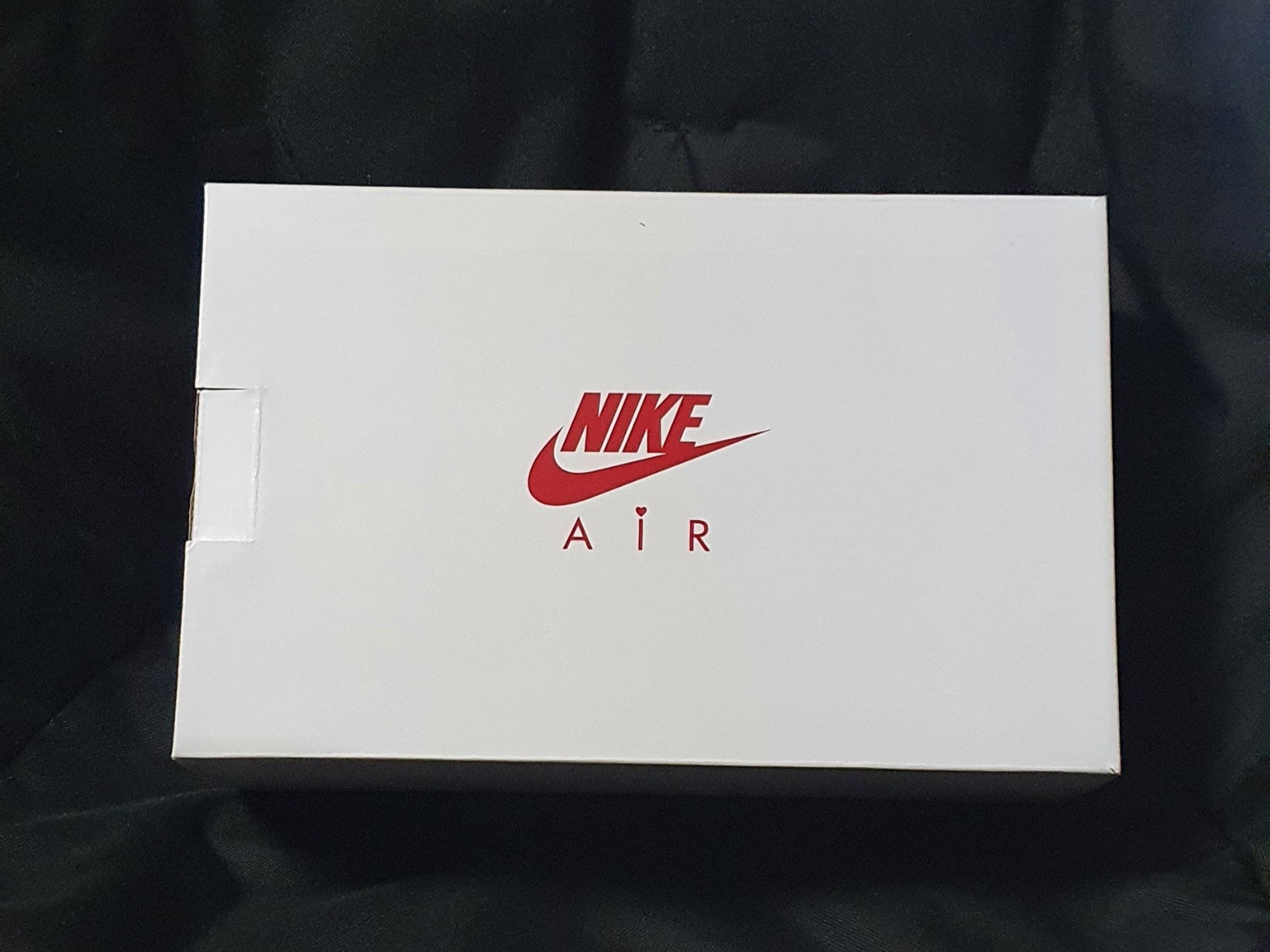 Nike Air Force 1 '07 QS Valentine's Day 착용 스타일 - 3