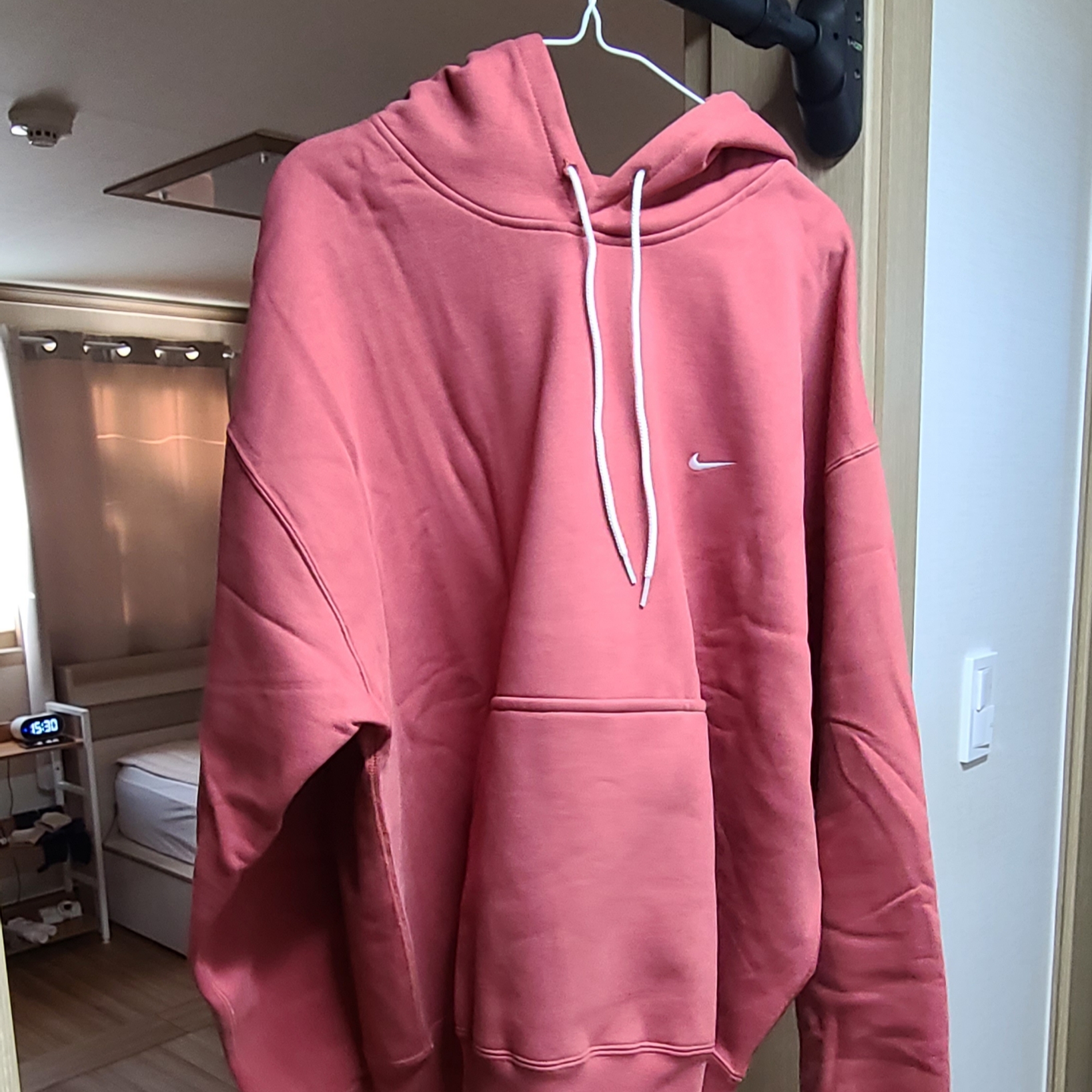 Nike NRG Solo Swoosh Fleece Hoodie Canyon Rust - Asia 착용 스타일