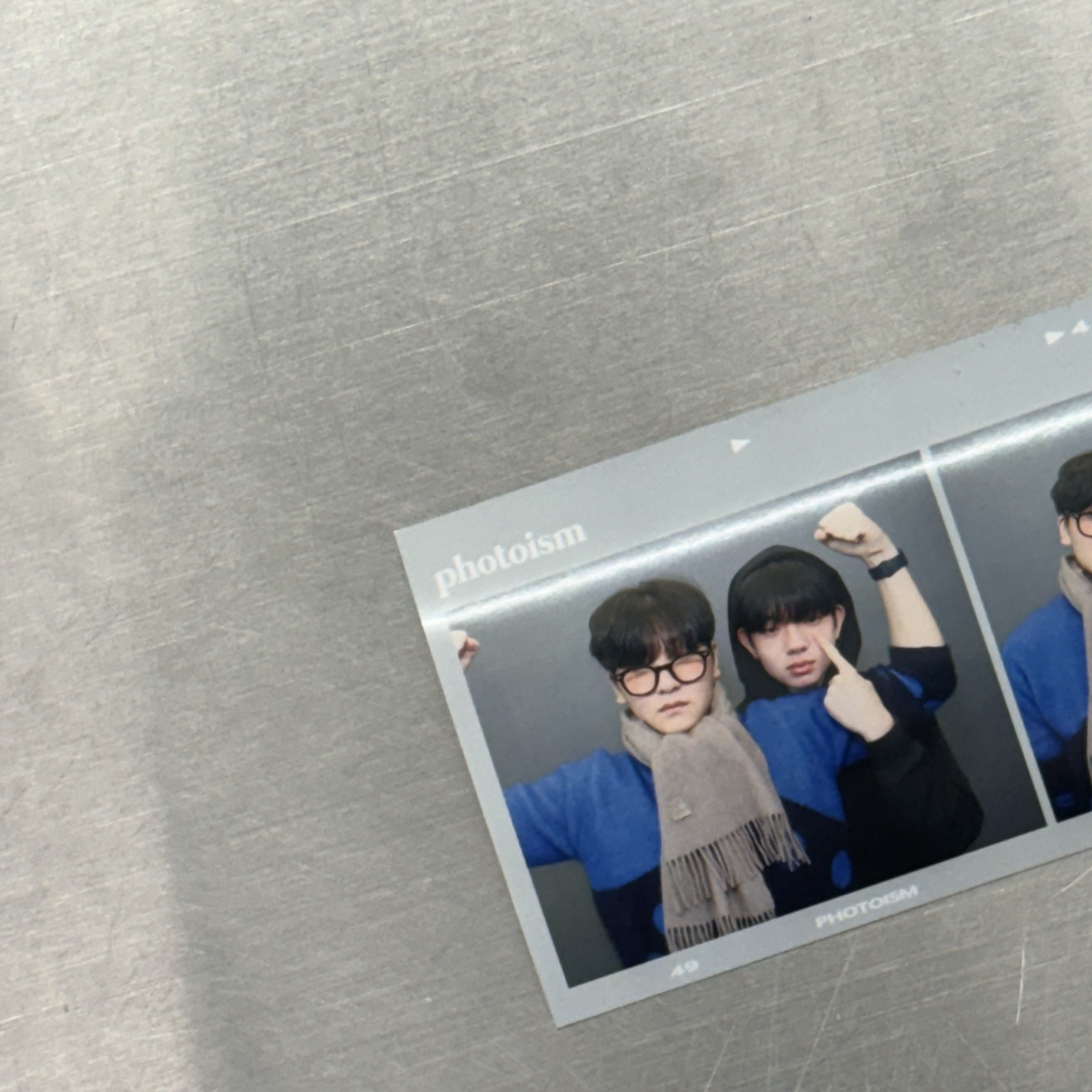 Stussy Dice Fuzzy Crew Blue 착용 스타일 - 1