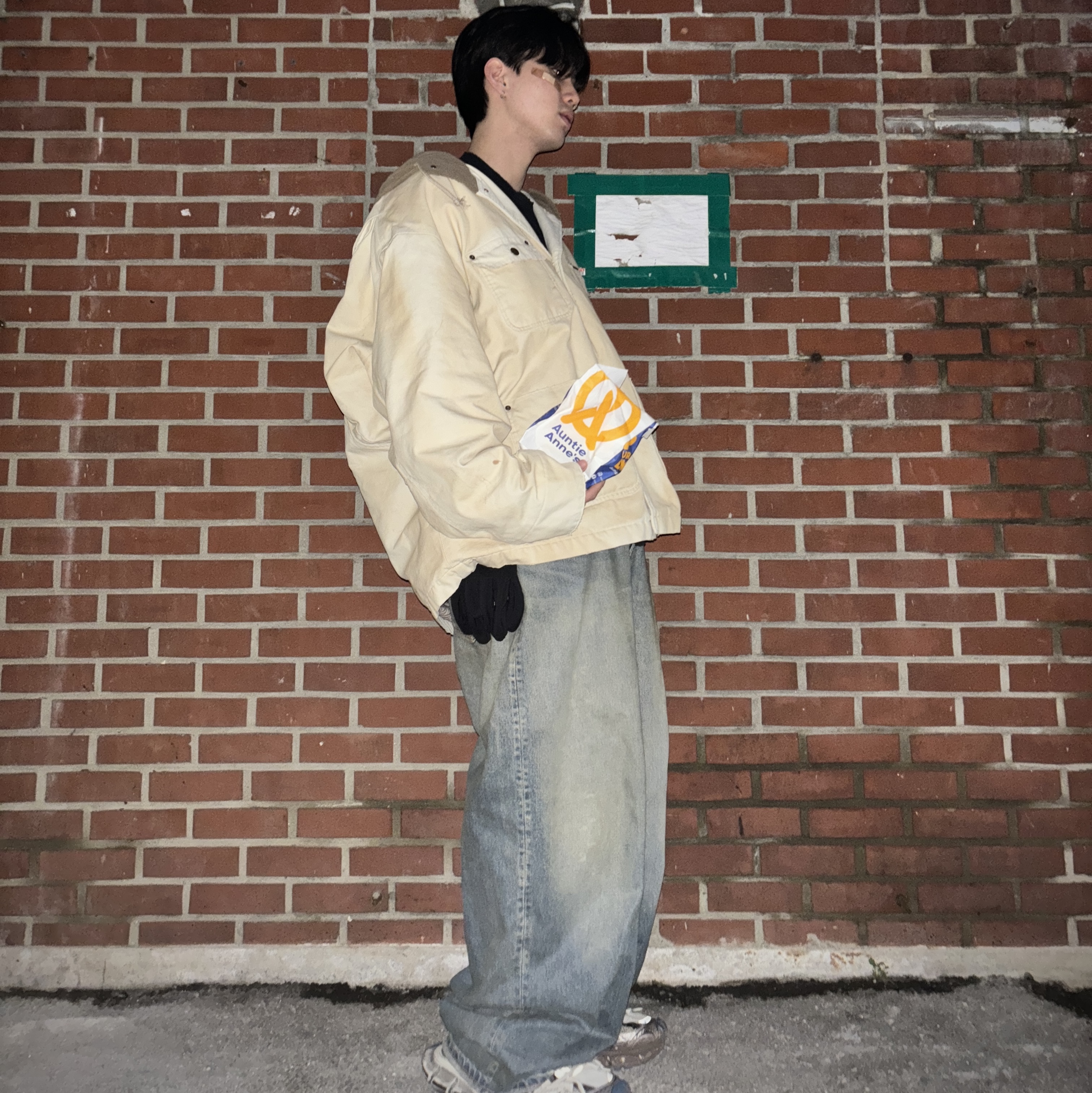 Project G/R Oversized Chore Work Jacket Beige, Balenciaga 3XL Sneakers Worn Out Grey White Blue 착용 스타일 - 4