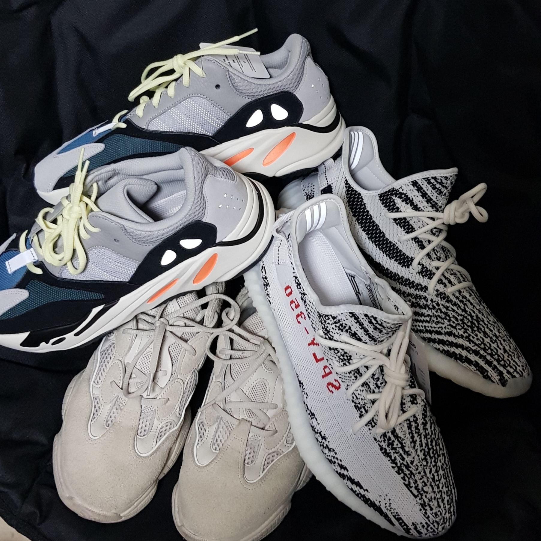 Adidas Yeezy Boost 700 Wave Runner Solid Grey 2021/2022 착용 스타일