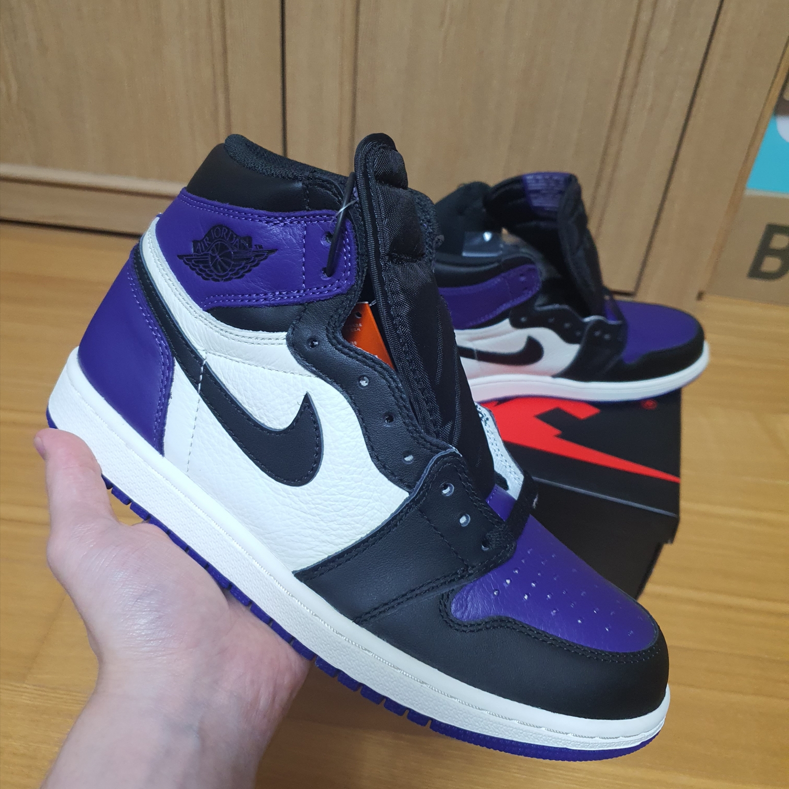 Jordan 1 Retro High Court Purple 착용 스타일 - 3