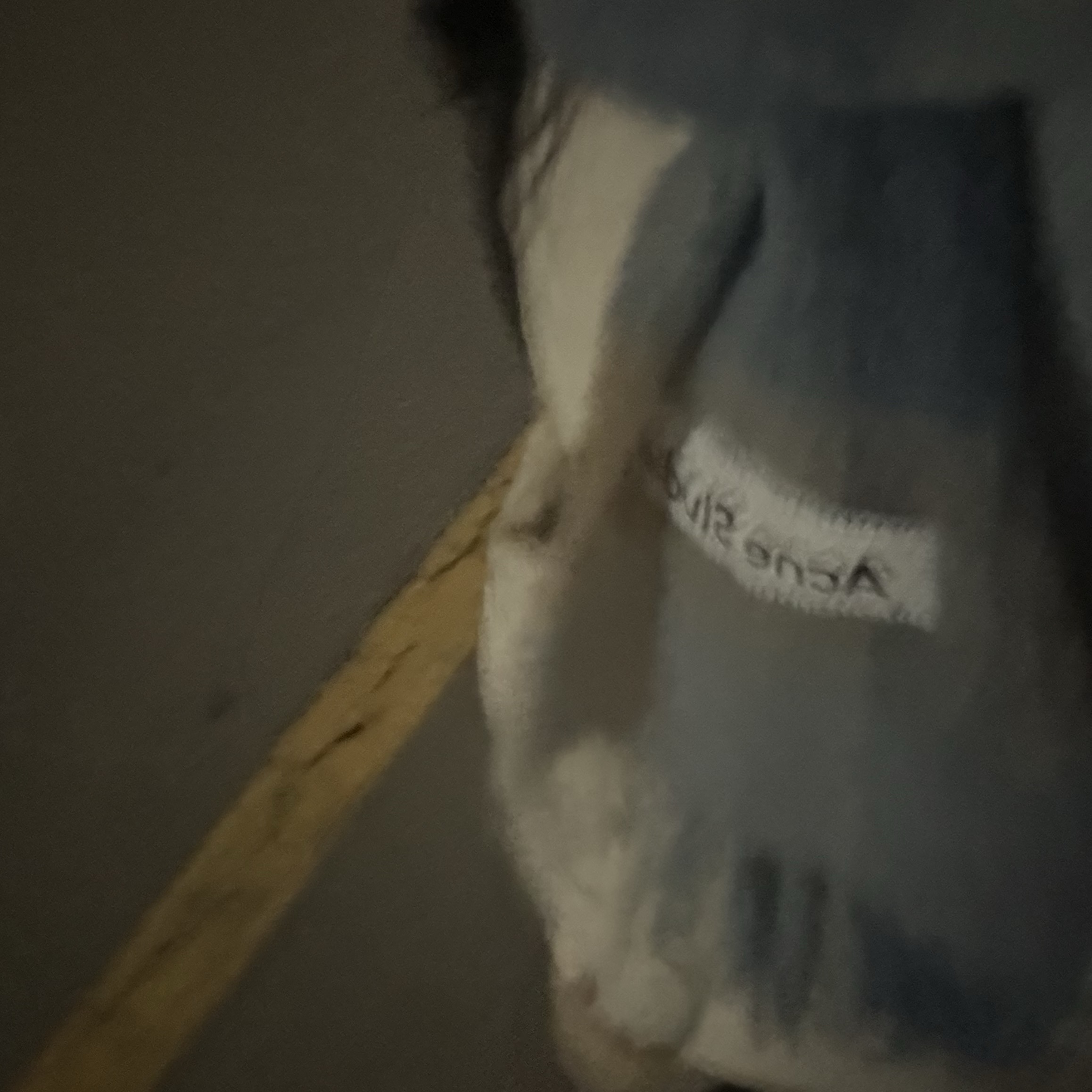 Acne Studios Mohair Check Muffler Pastel Blue Beige 착용 스타일