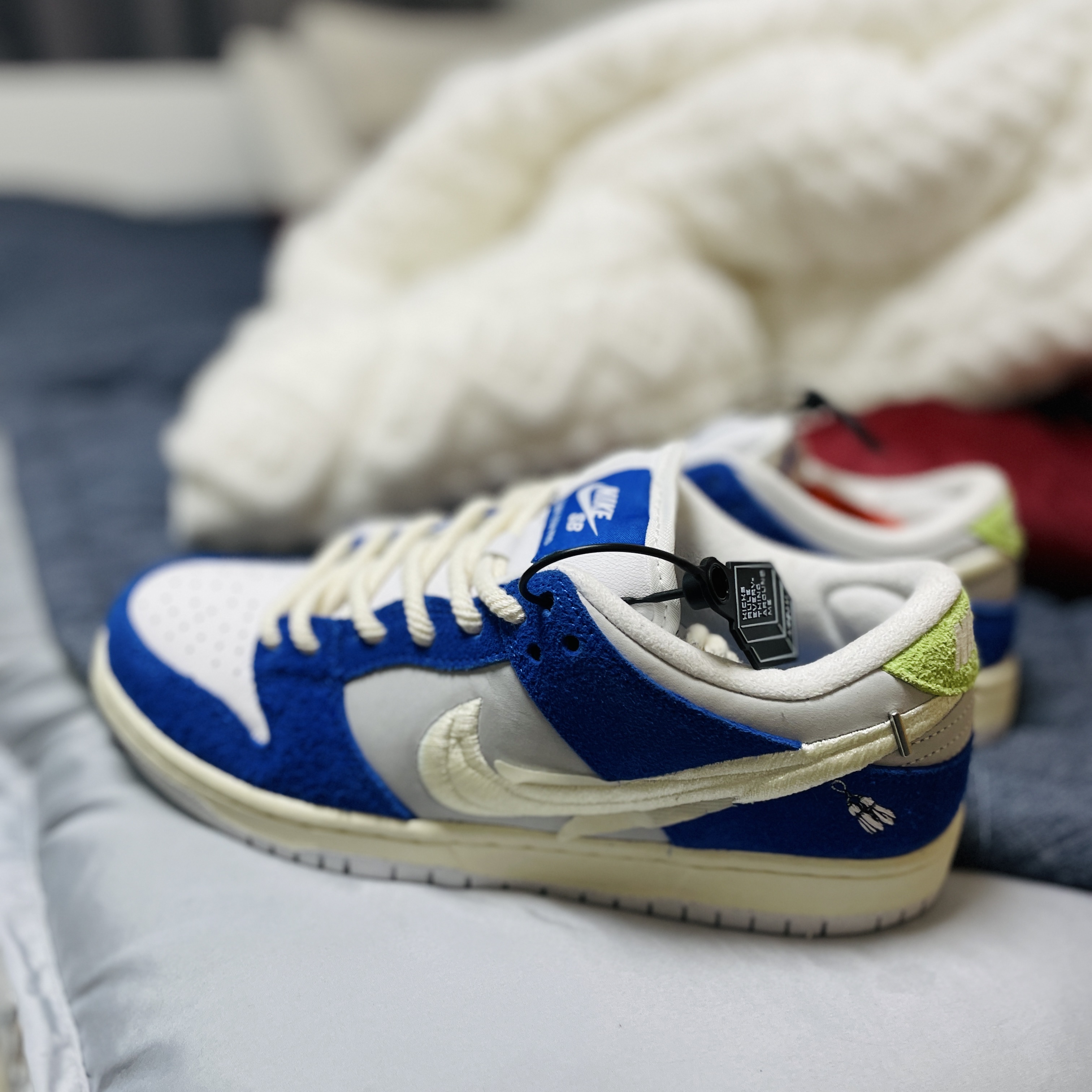 Nike x Fly Streetwear SB Dunk Low Pro Gardenia 착용 스타일 - 2