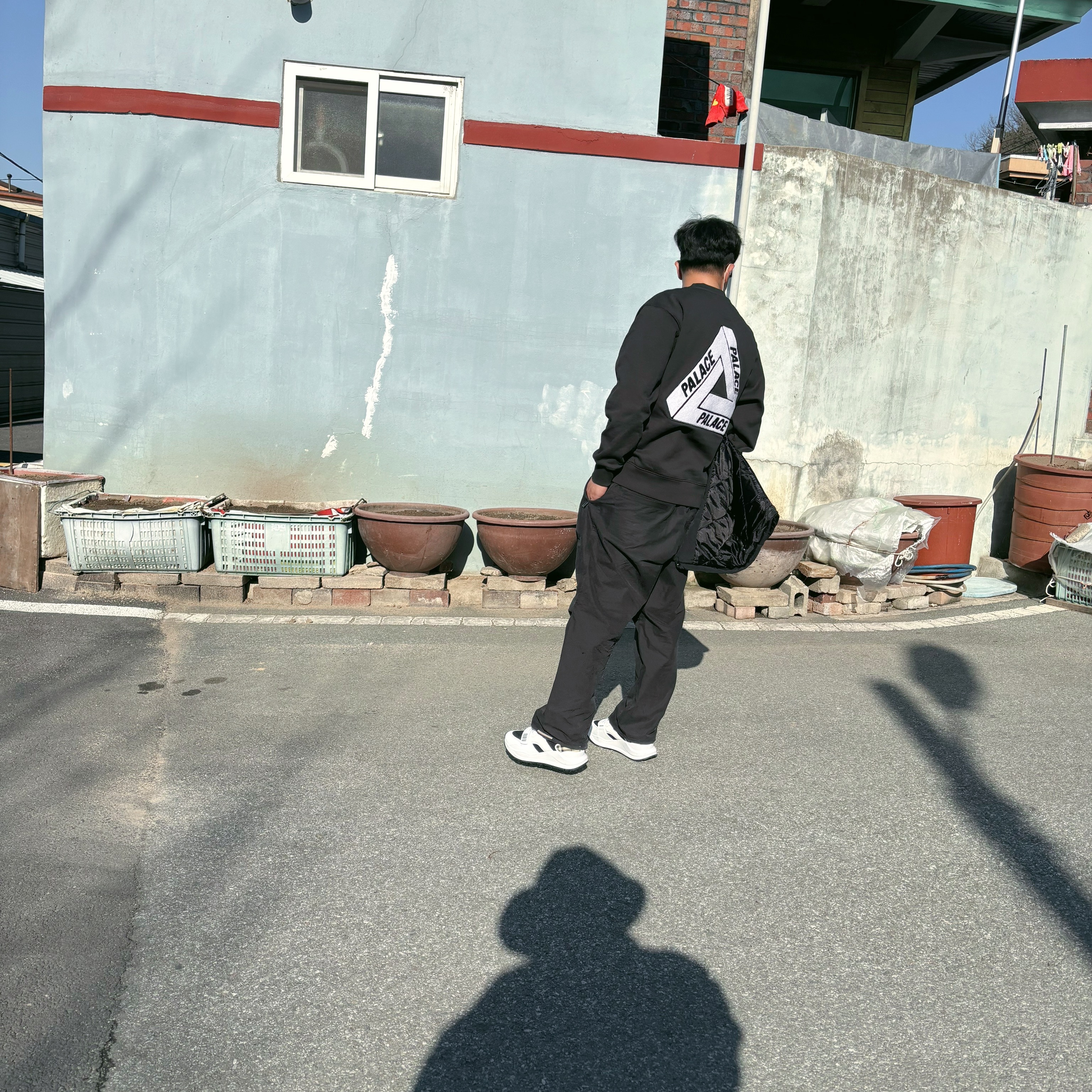 Burberry Suede and Vintage Check Cotton Sneakers Black White, Palace Fleece Tri-Ferg Crew Black - 23SS 착용 스타일 - 1