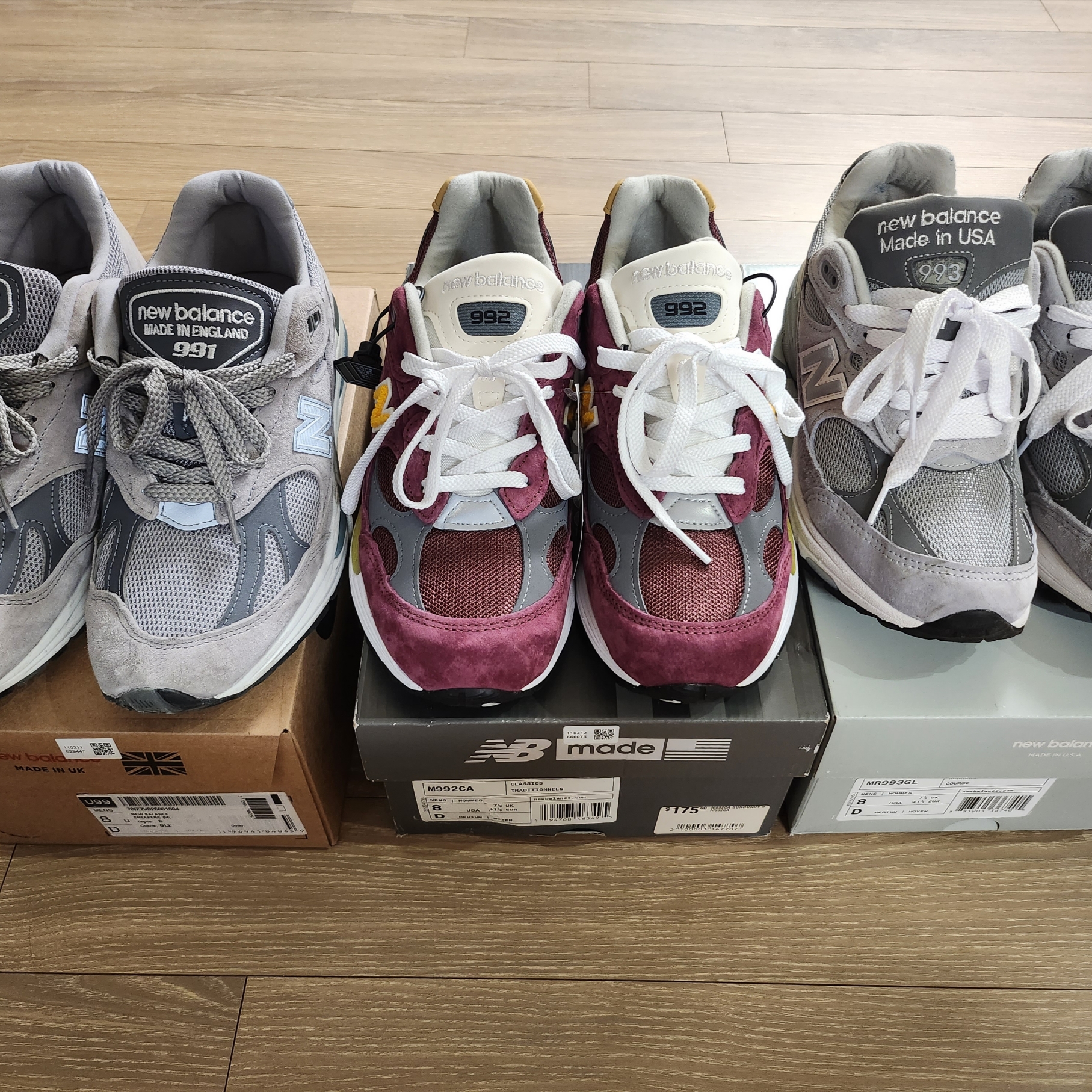 New Balance 992 Made in USA Burgundy Gold 착용 스타일