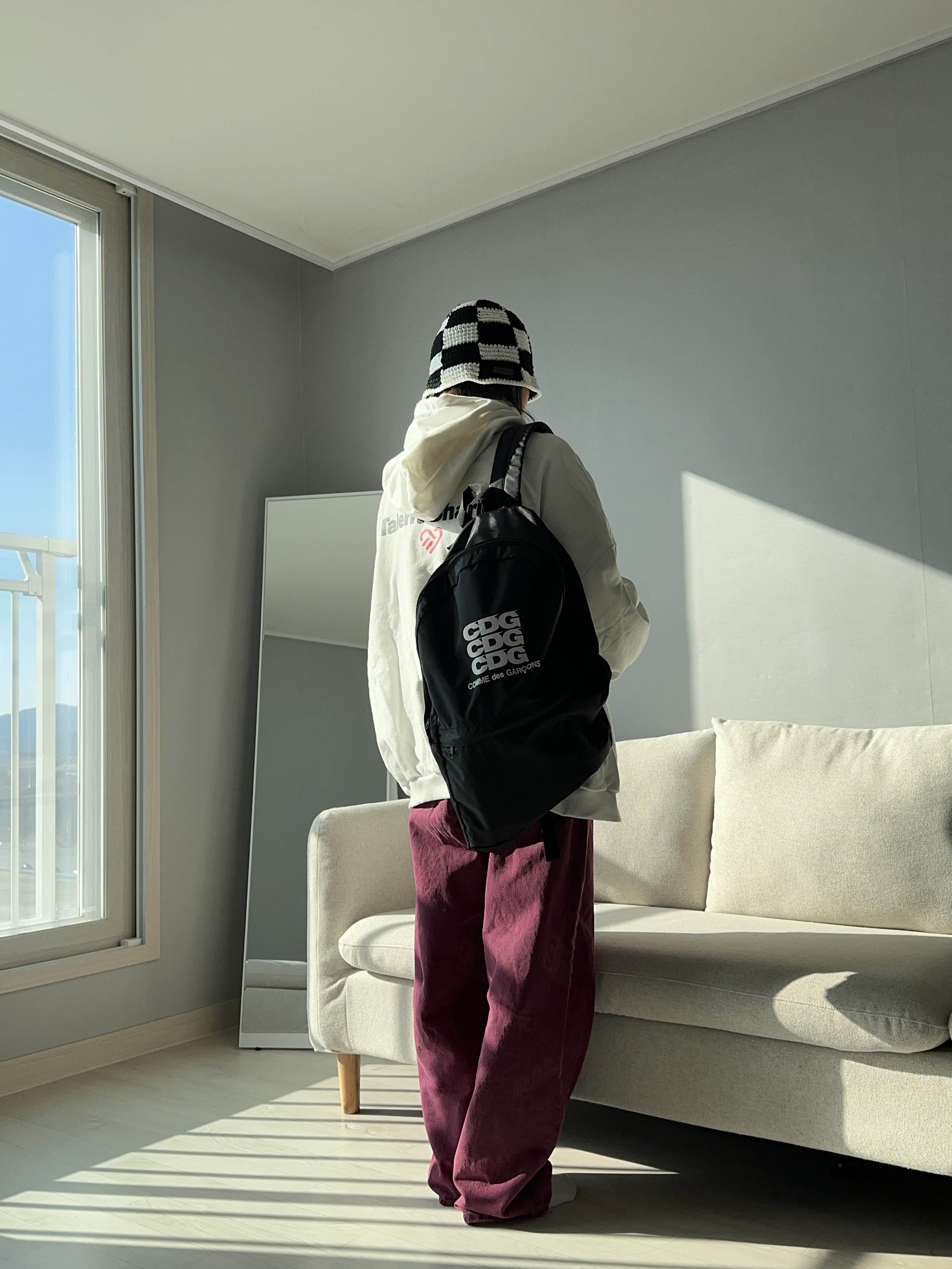 Stussy Worldwide Big OL' Jeans Fuchsia, Nike x Ambush Air Force 1 Low SP Black 착용 스타일 - 2
