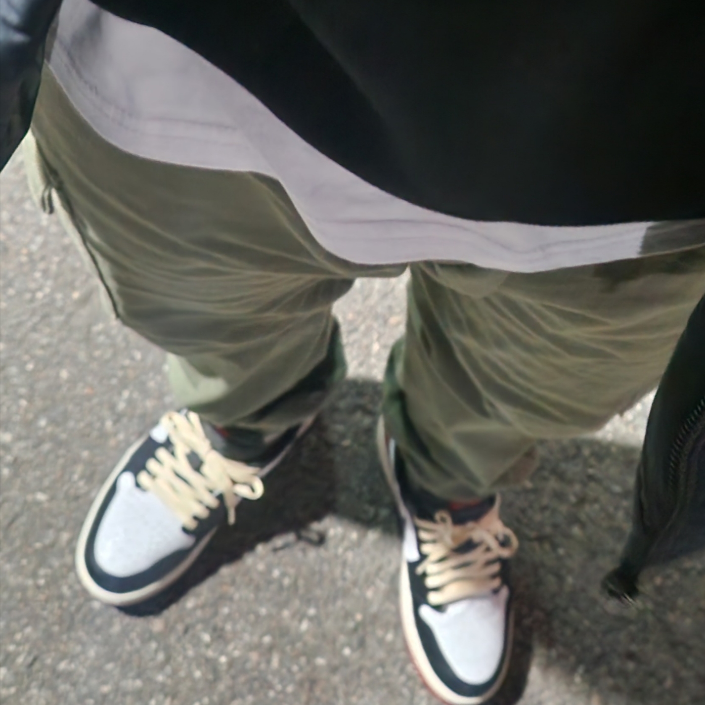 Jordan 1 Retro Low OG Black Toe, Stussy Basic Stussy Hoodie Black 2023 착용 스타일