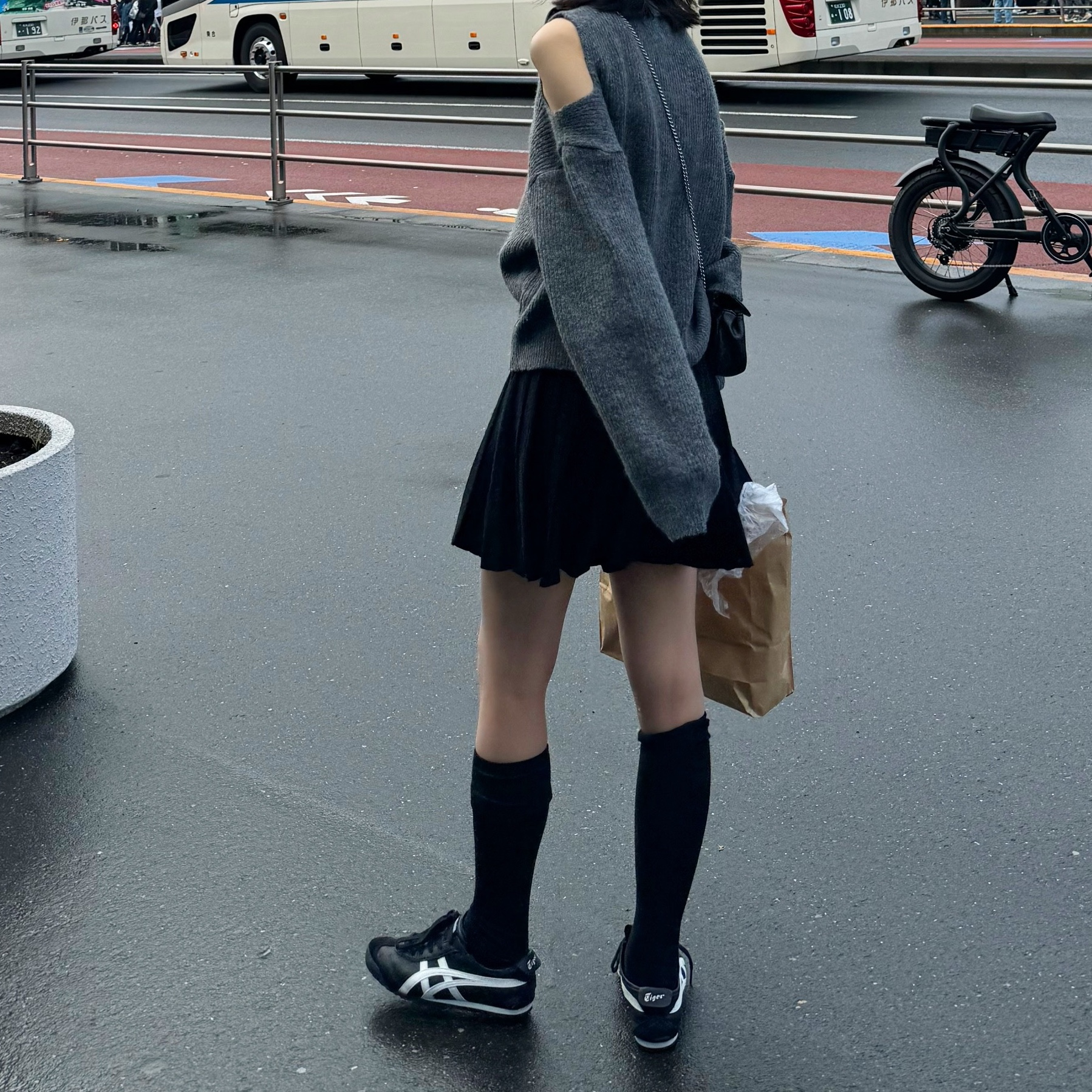 Onitsuka Tiger Mexico 66 Black White 착용 스타일