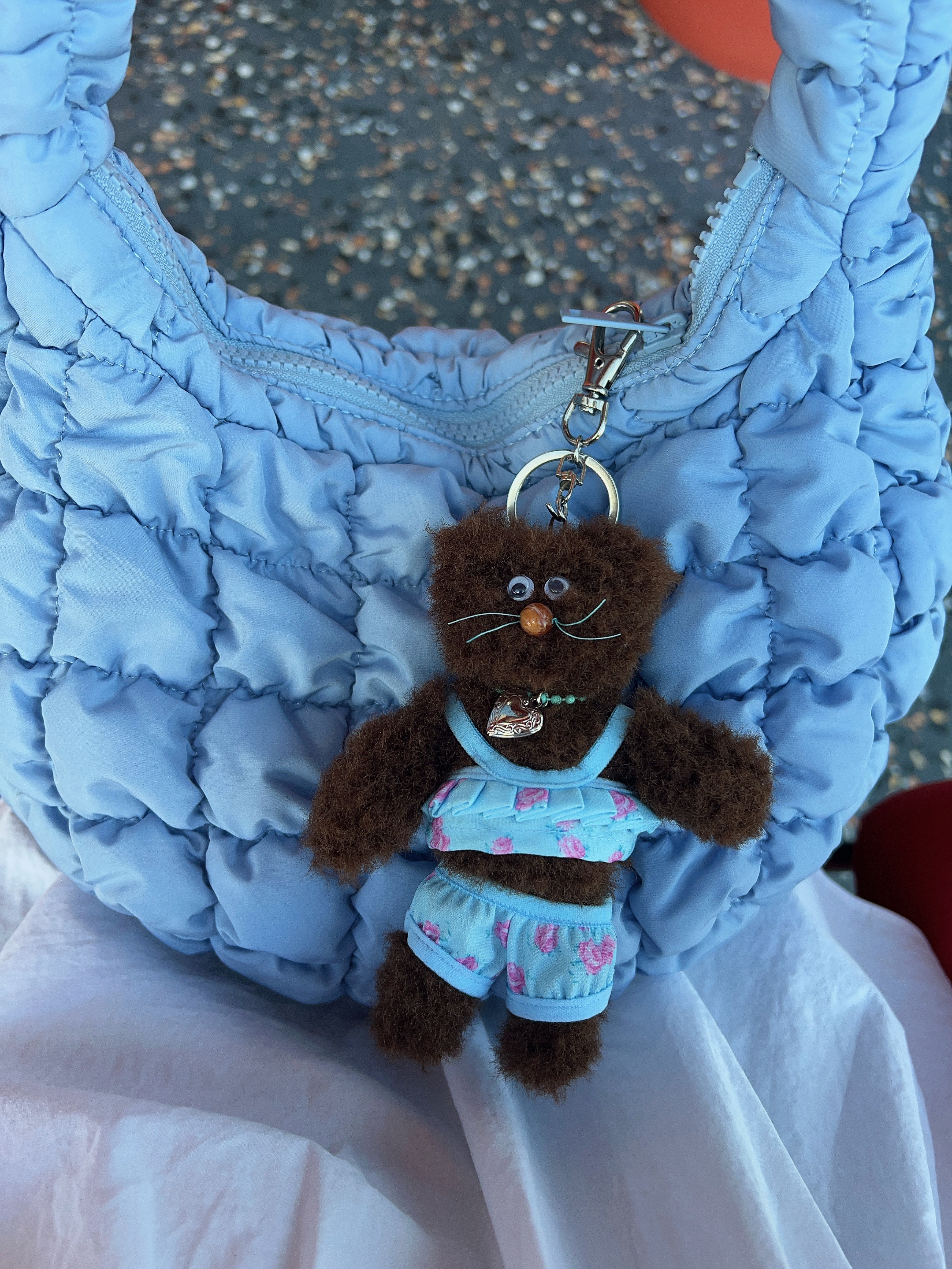 STU x Monamhee Namhee's Bikini, COS Quilted Mini Bag Light Blue 착용 스타일