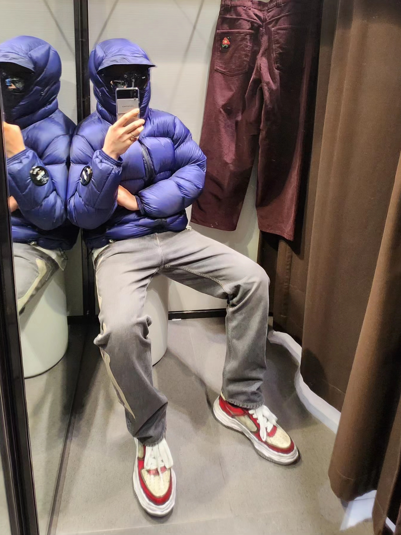 Palace x C.P. Company DD Shell Ripstop Explorer Jacket Mazarine Blue - 23FW, Maison Mihara Yasuhiro Wayne OG Sole Brushed Patent Low-top Sneakers Red 착용 스타일 - 1