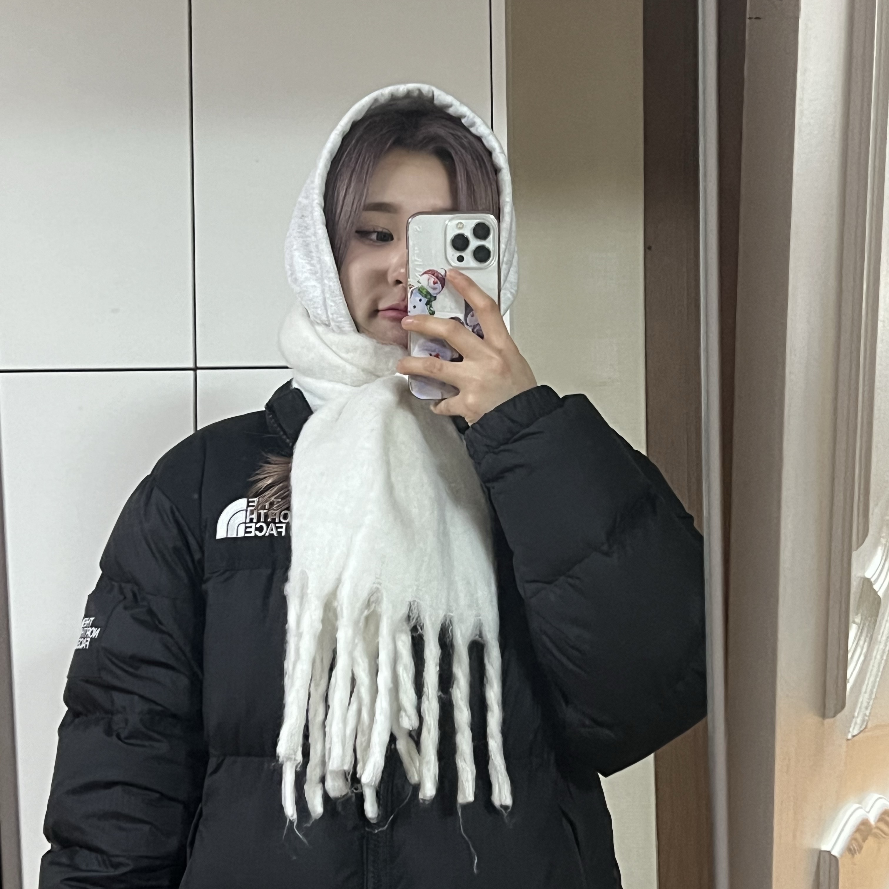 The North Face 1996 Eco Nuptse Jacket Black 착용 스타일
