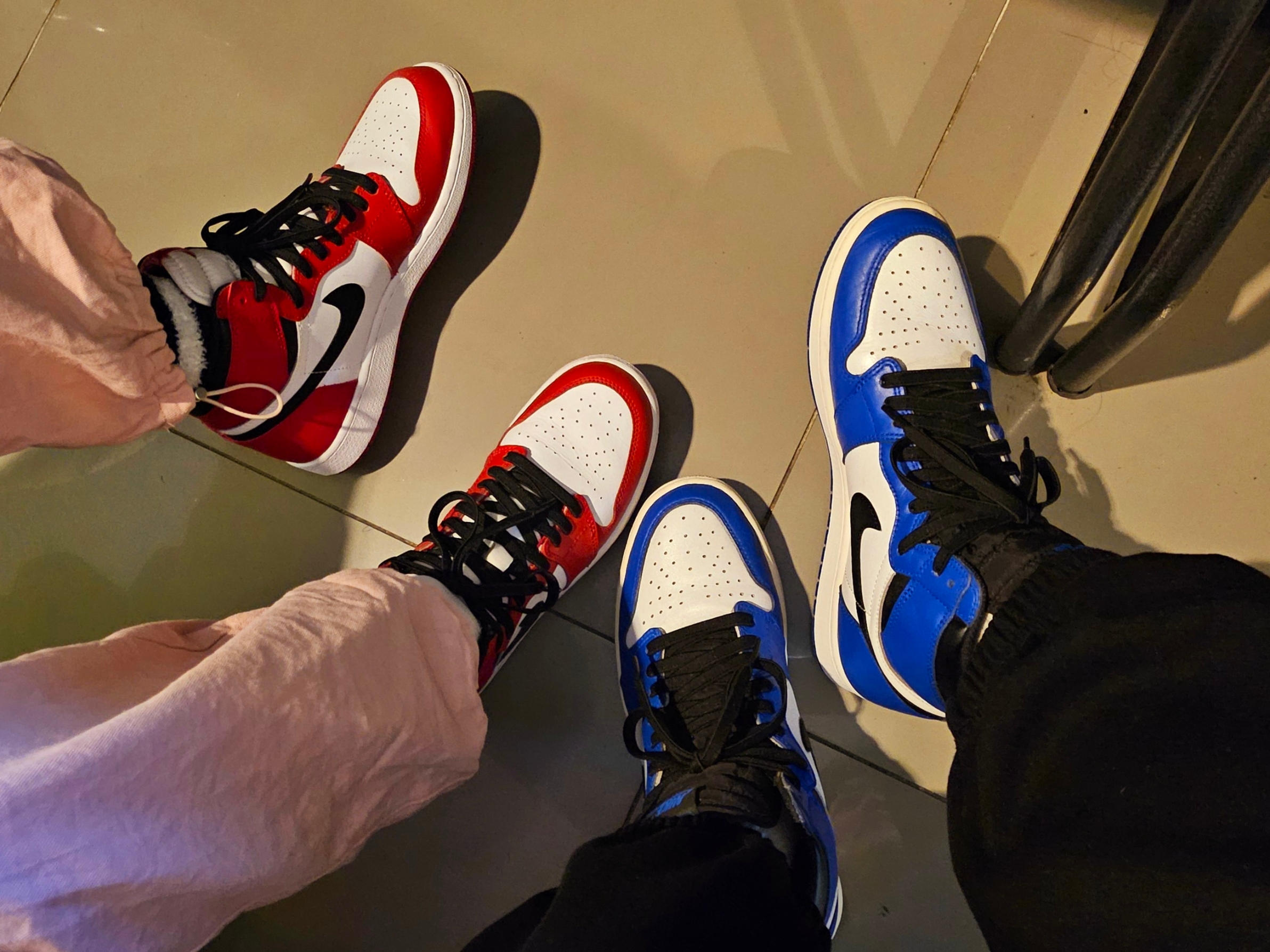 (GS) Jordan 1 Retro High OG Chicago 2015, Jordan 1 Retro High Game Royal 착용 스타일 - 2