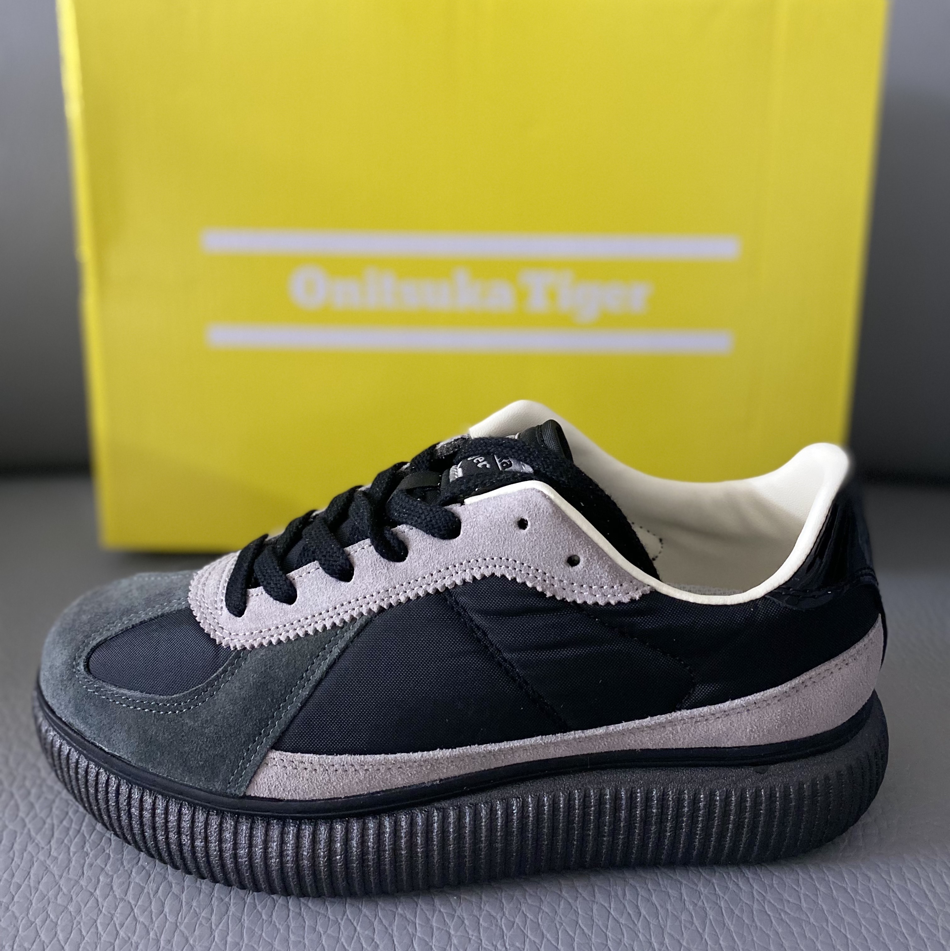 Onitsuka Tiger Delecity Black 착용 스타일