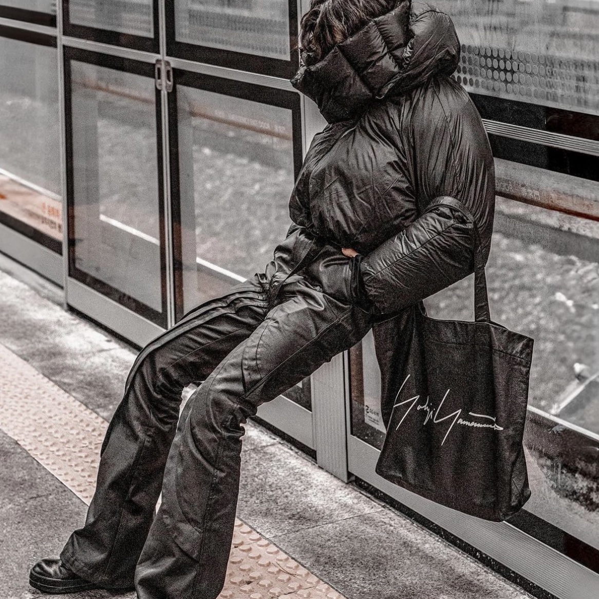 Rick Owens Geobasket Full Grain Calf Leather Strobe Sneakers Black Milk White 착용 스타일