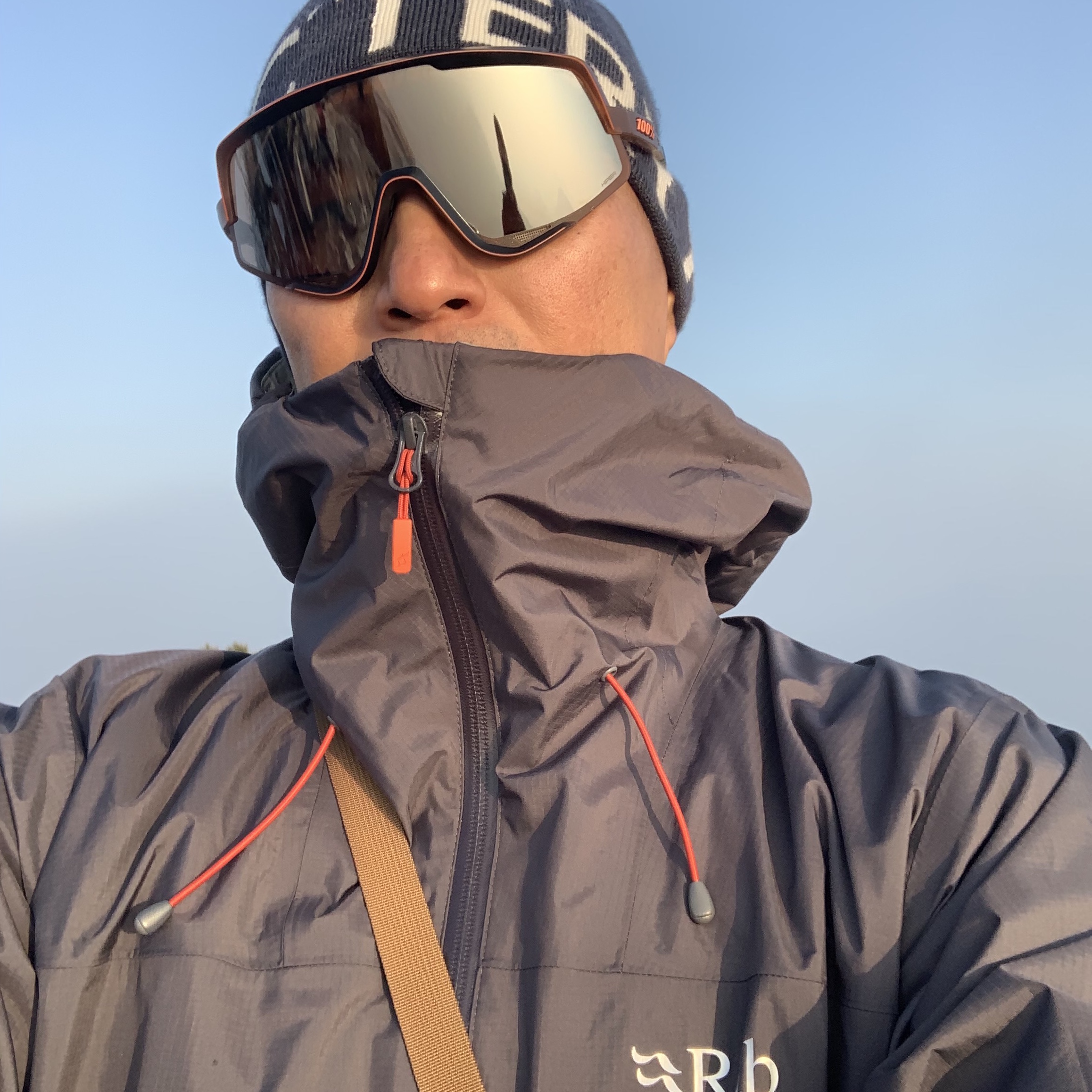 Arc'teryx Word Head Toque Black Sapphire 착용 스타일