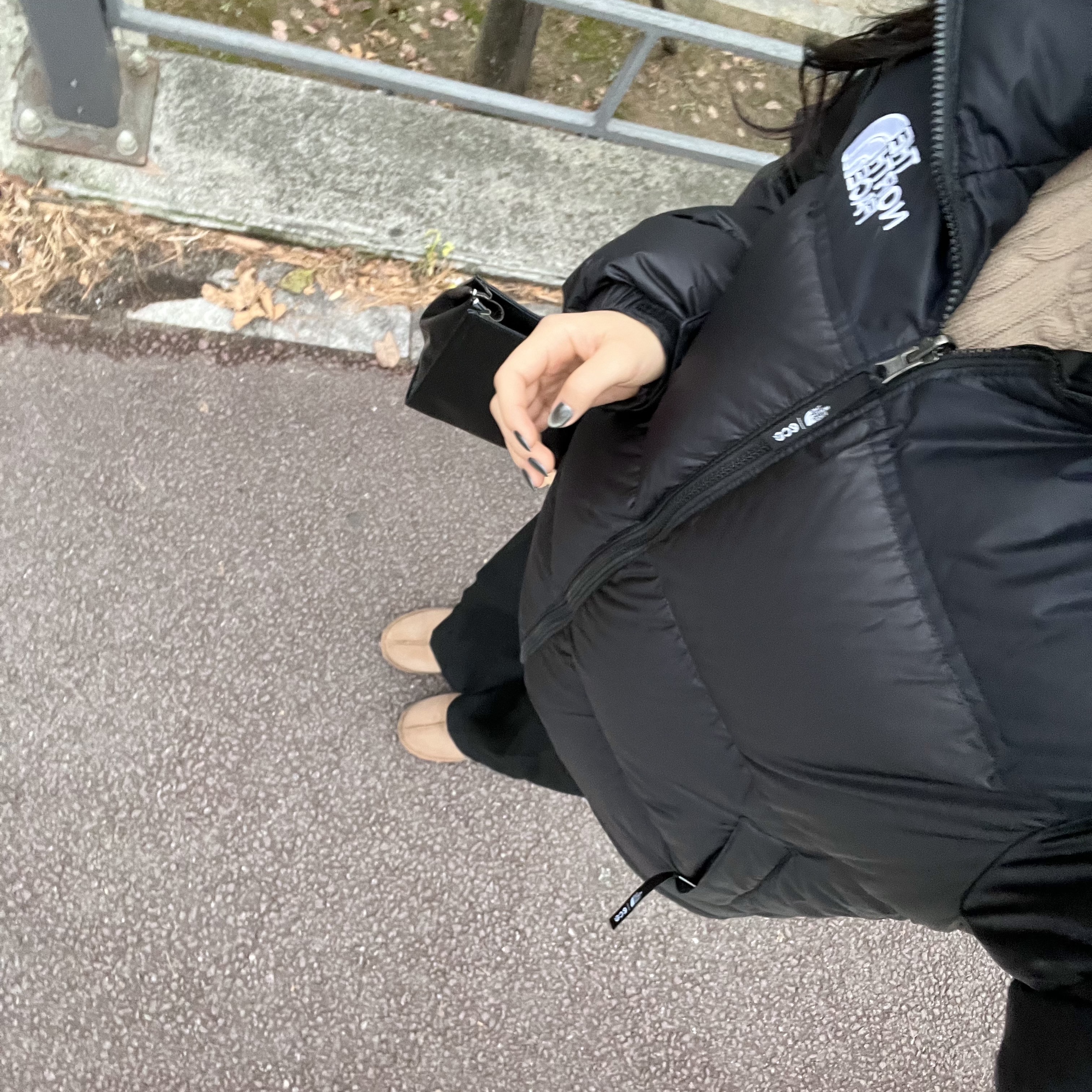 The North Face 1996 Eco Nuptse Jacket Black, Nike Air Force 1 '07 Low White 착용 스타일 - 2