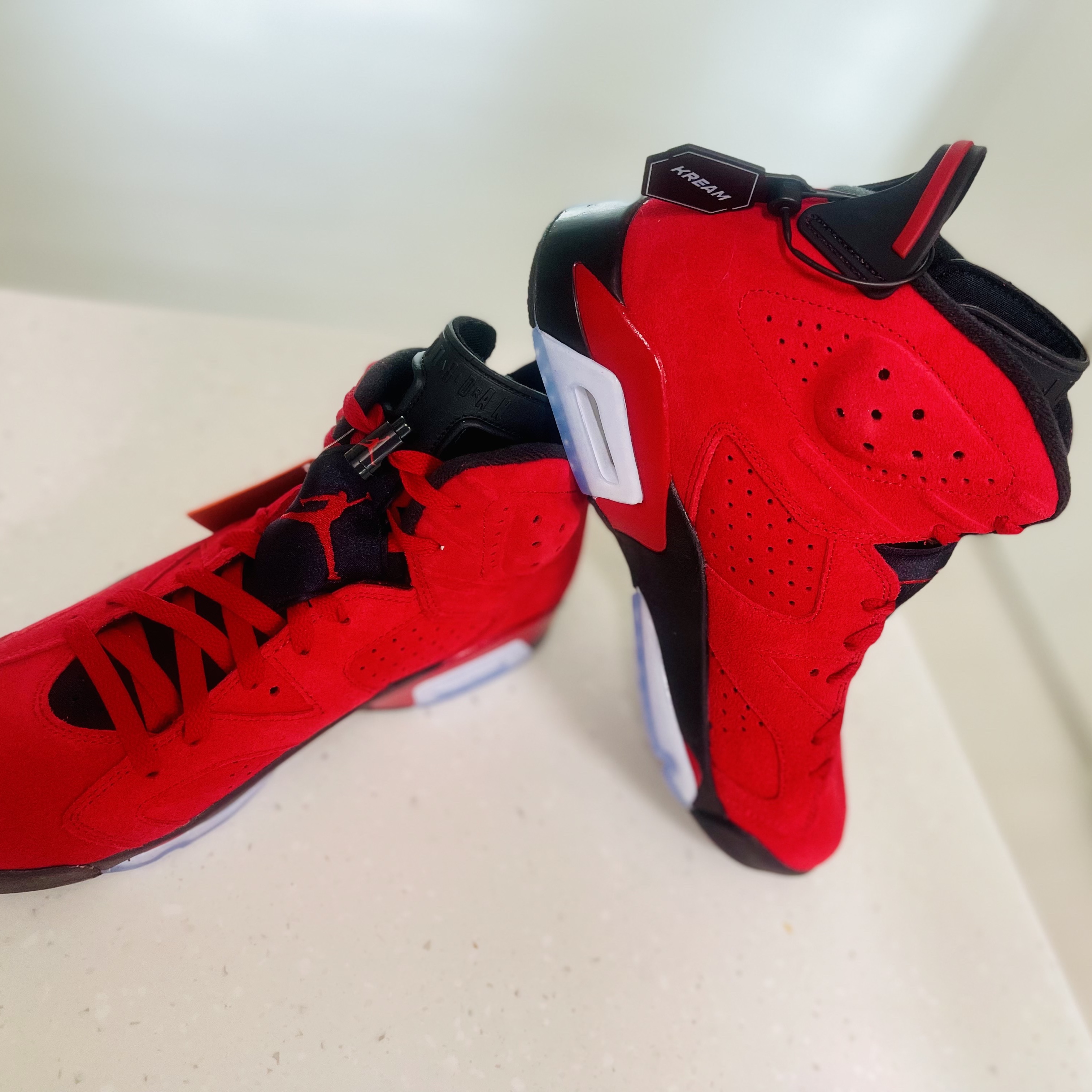Jordan 6 Retro Toro Bravo, Jordan 6 Retro University Blue 착용 스타일 - 3