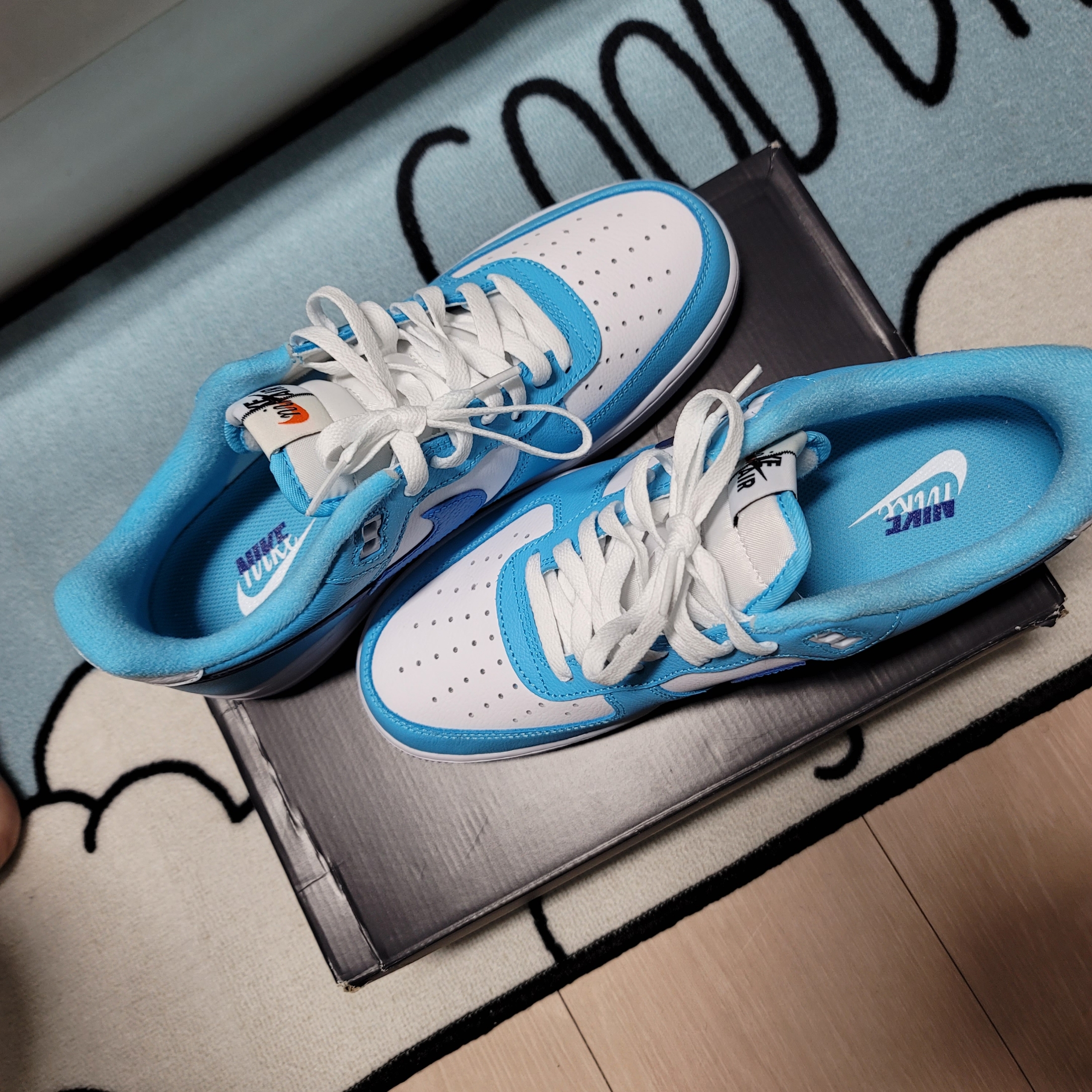Nike Air Force 1 '07 LV8 White Light Photo Blue 착용 스타일 - 8