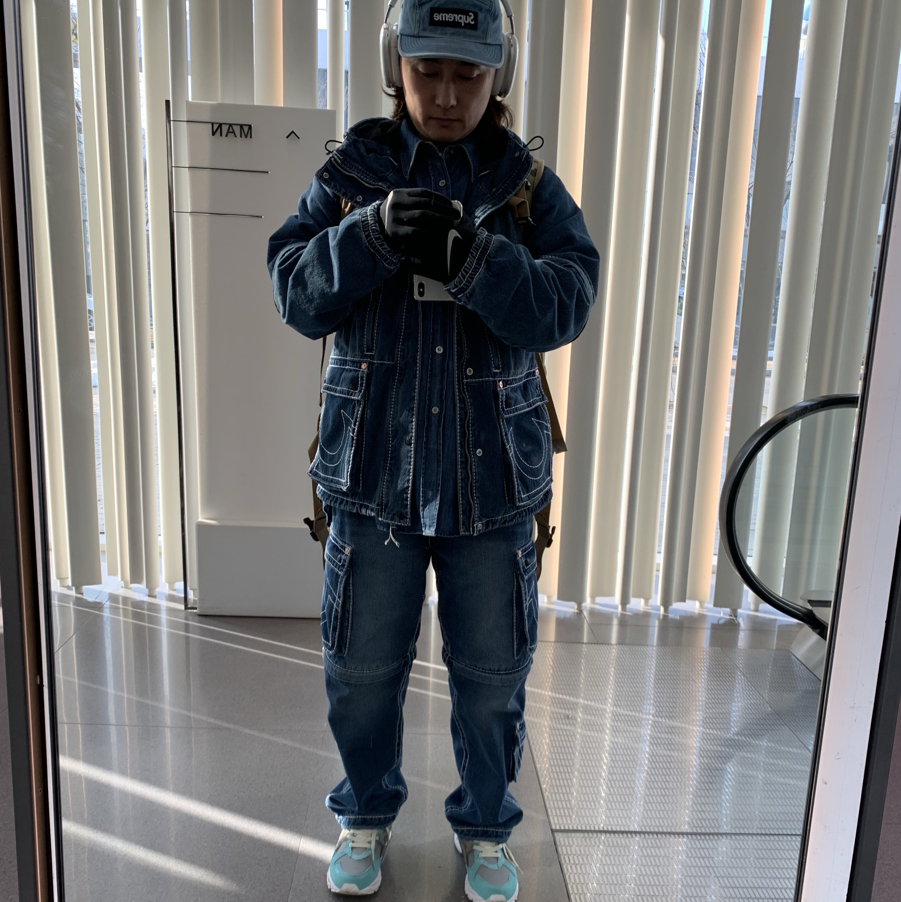 True Religion x Fetch Denim Separate Parka Indigo 착용 스타일